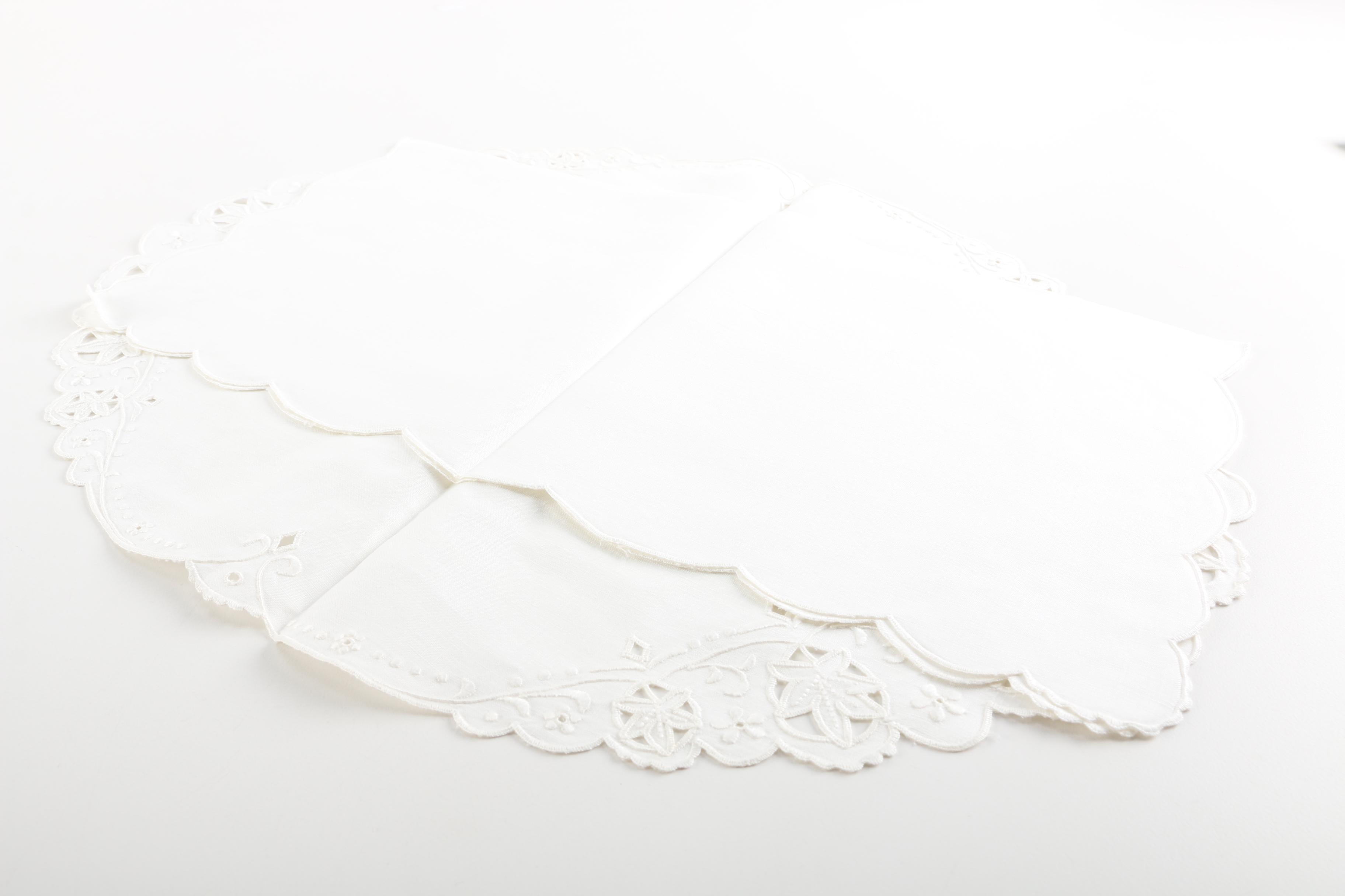 Vintage Placemats and Napkins