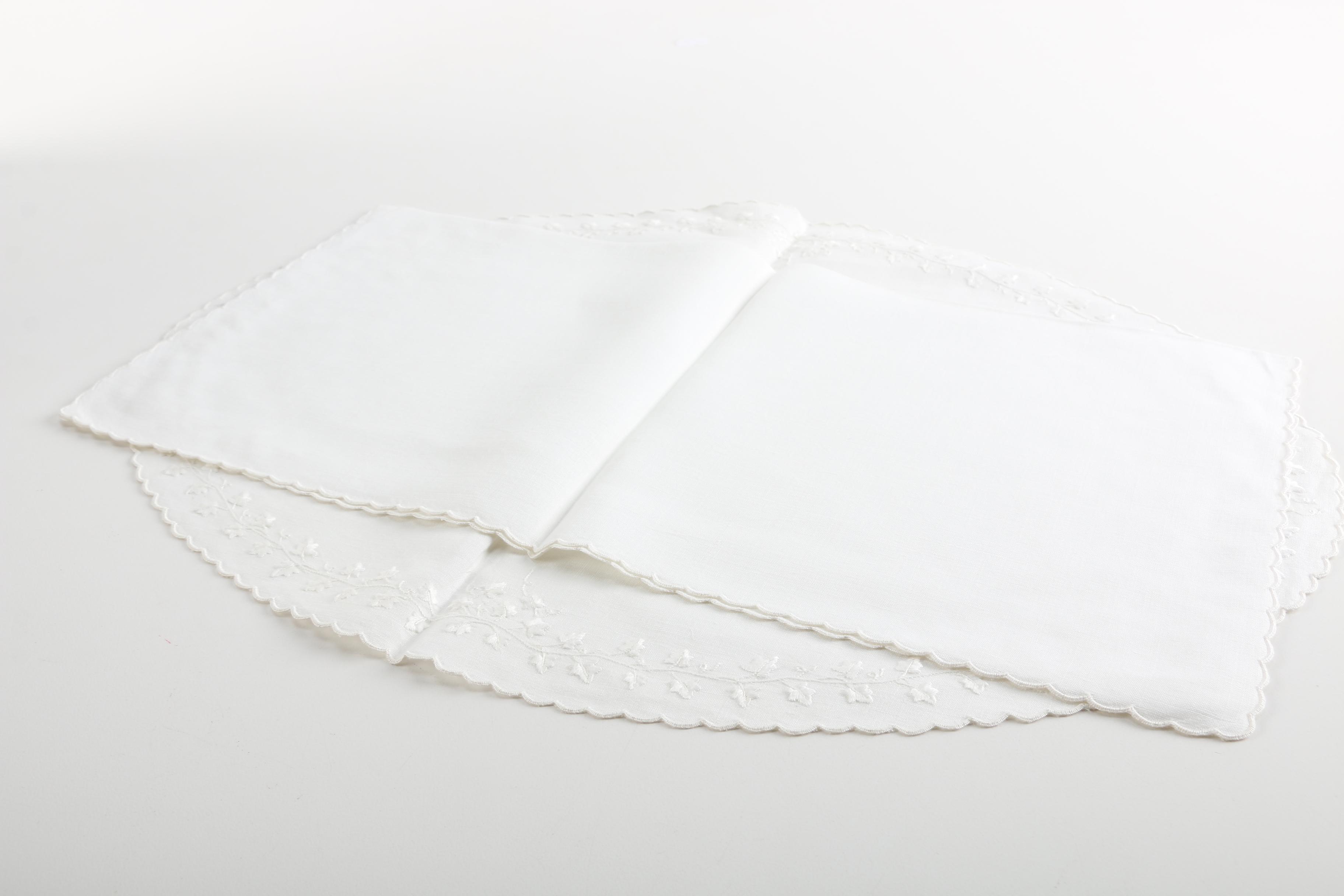 Vintage Placemats and Napkins