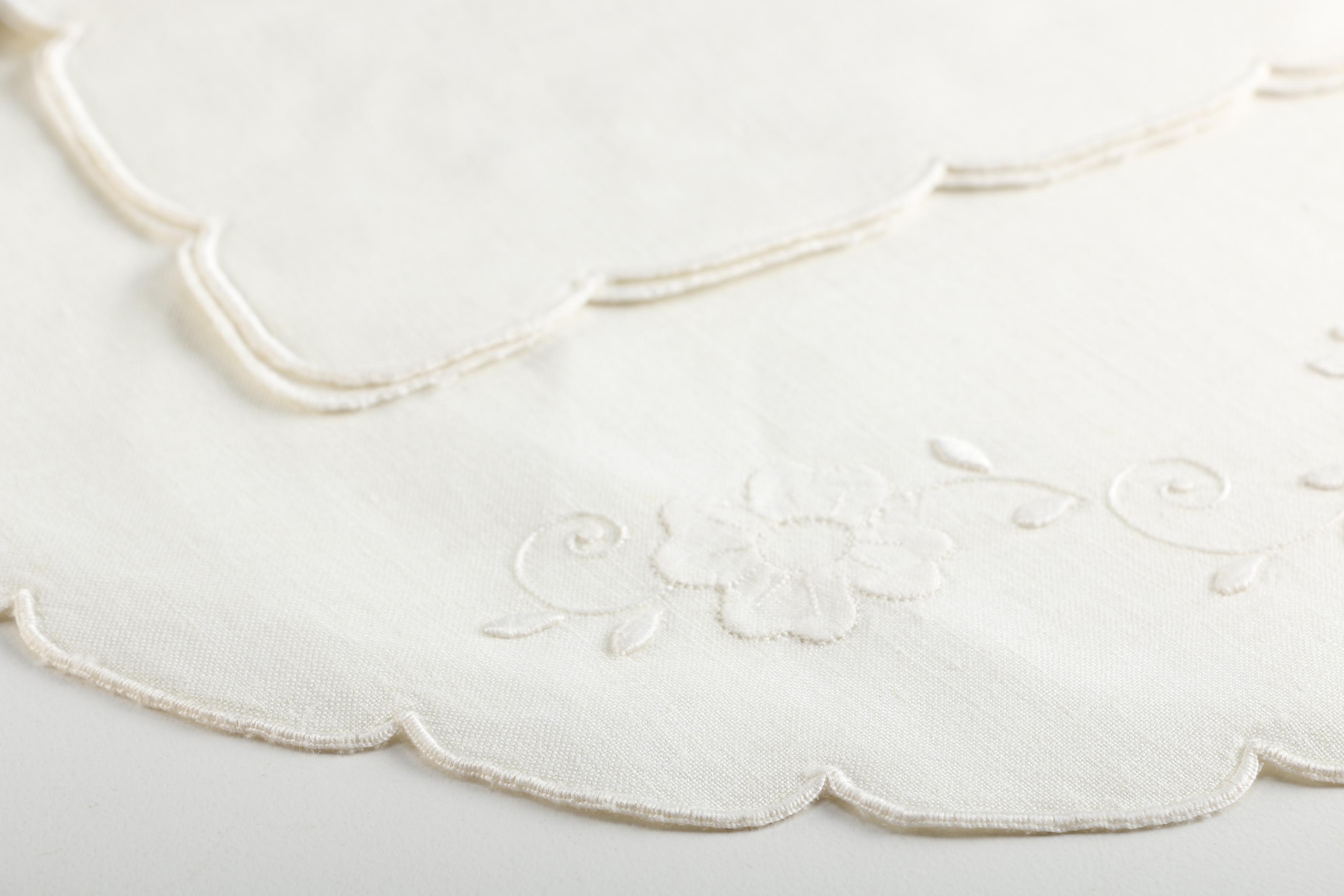 Vintage Placemats and Napkins