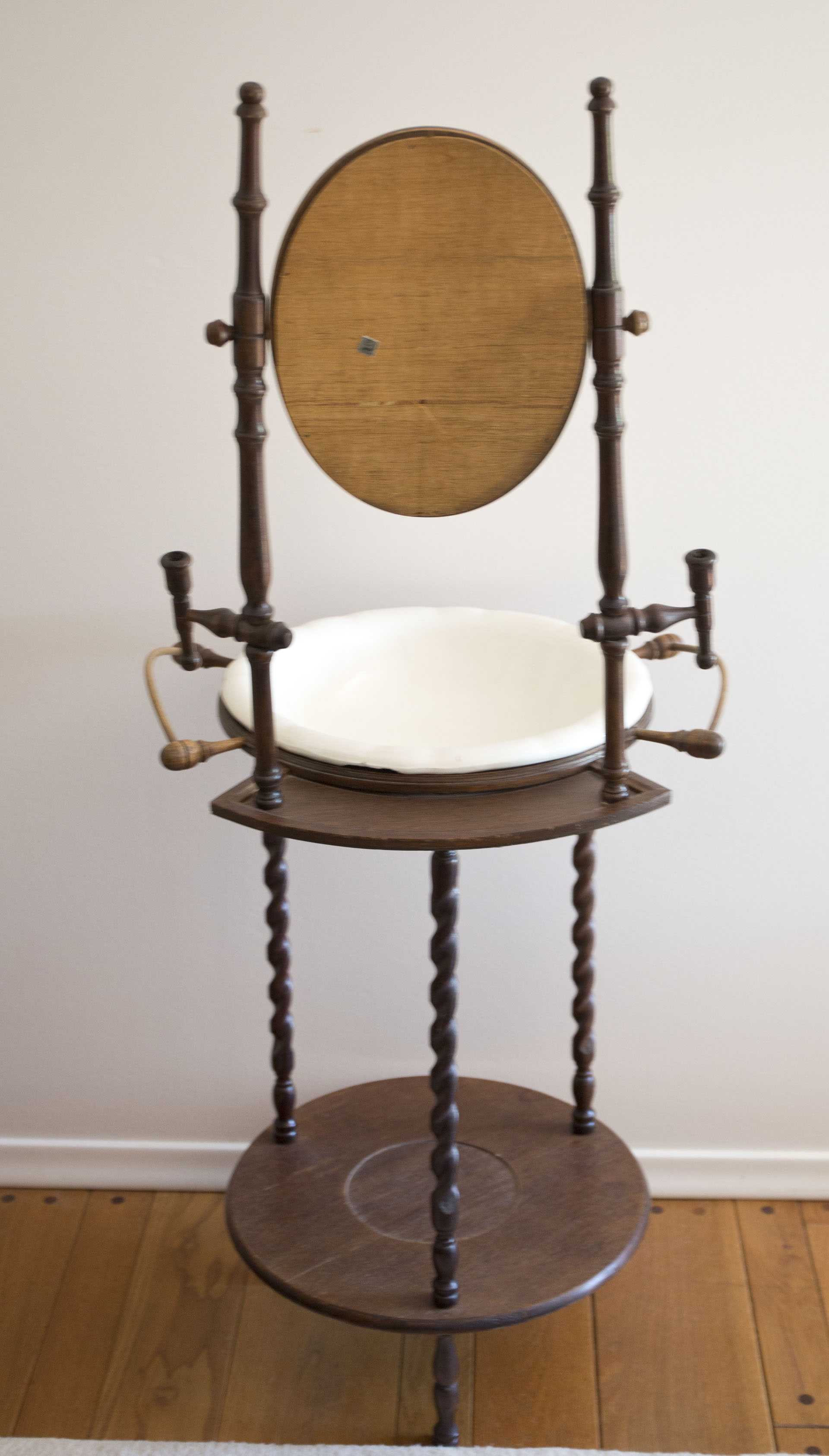 Victorian Style Wash Basin Stand with Ceramic Bowl