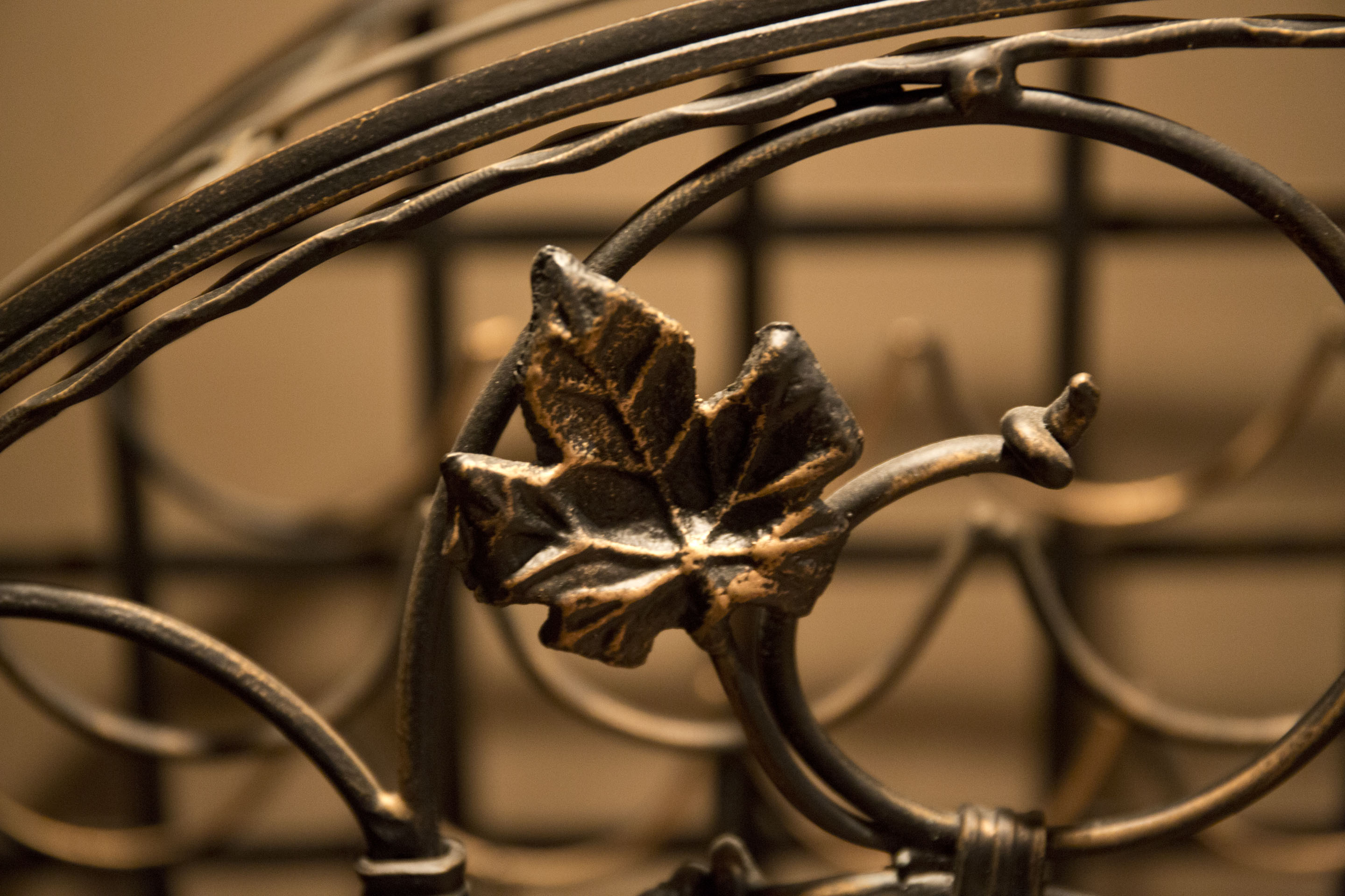 Metal Grapevine Motif Wine Jail