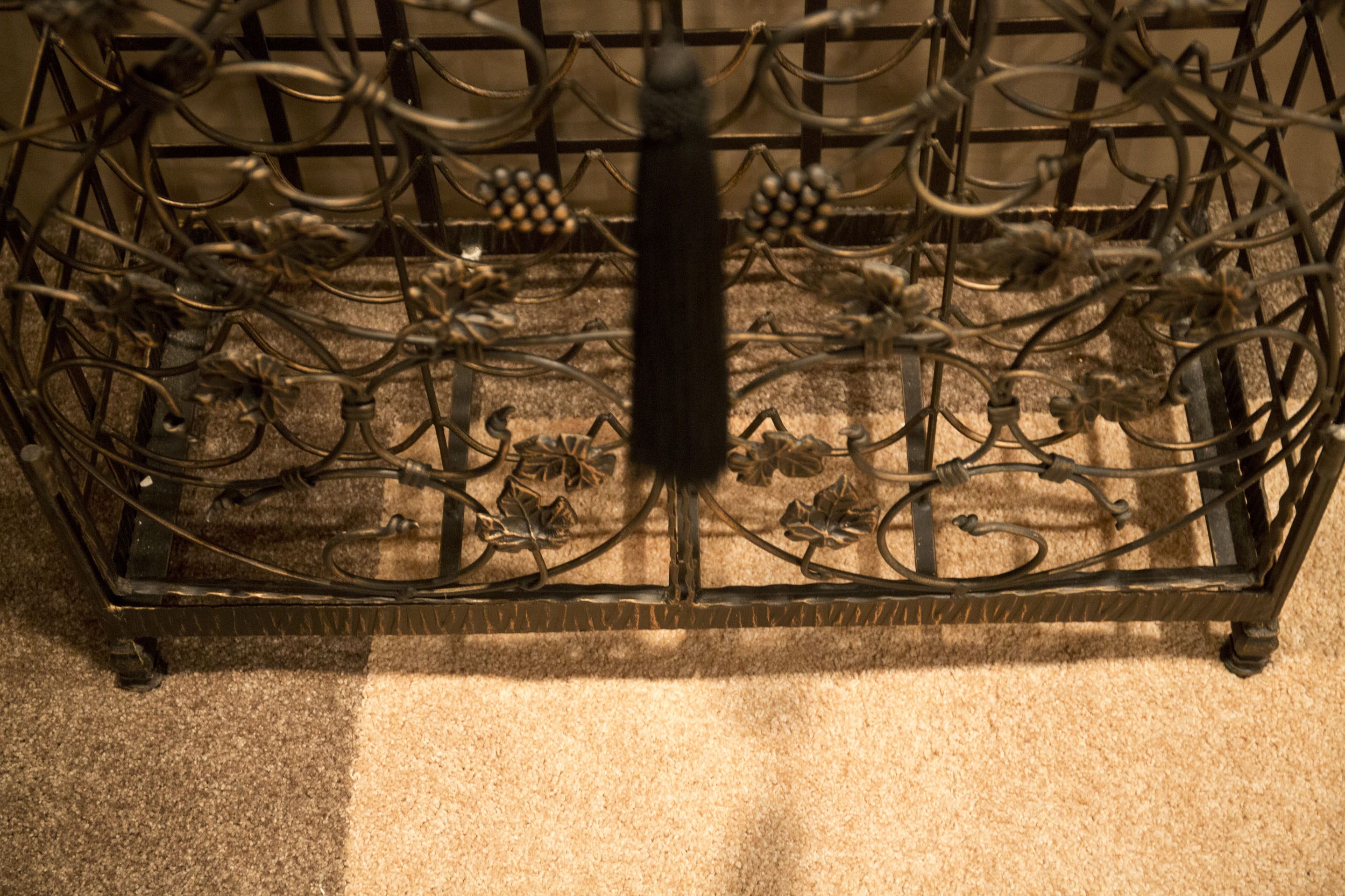 Metal Grapevine Motif Wine Jail