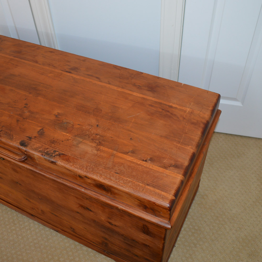 Lane Cedar Chest