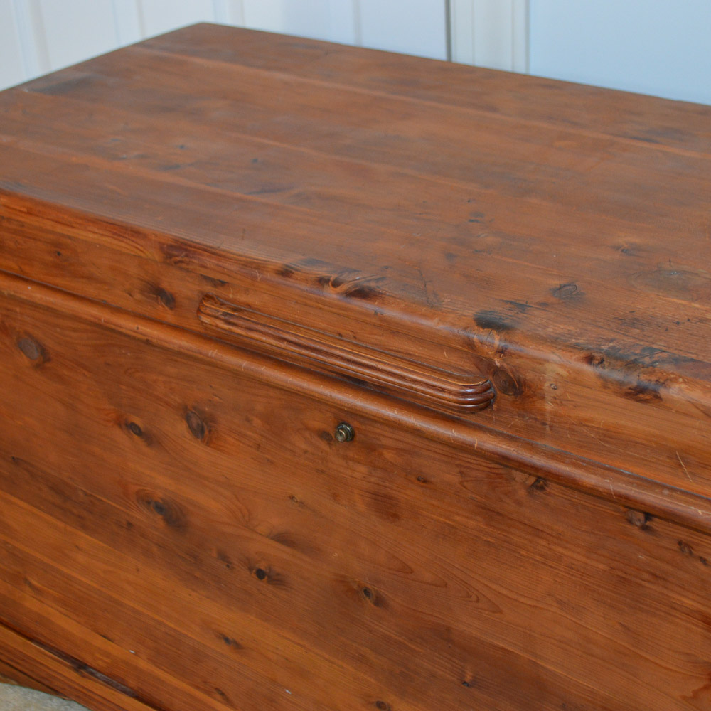 Lane Cedar Chest