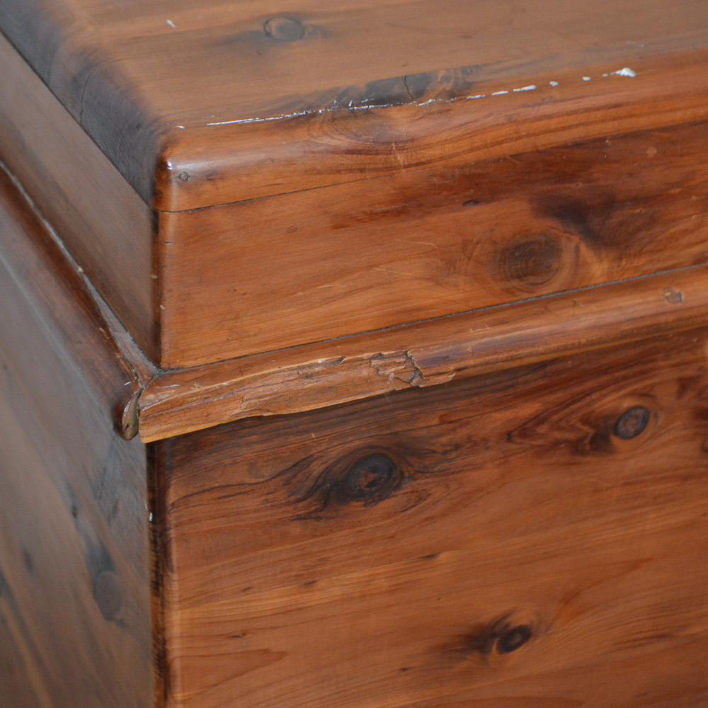 Lane Cedar Chest