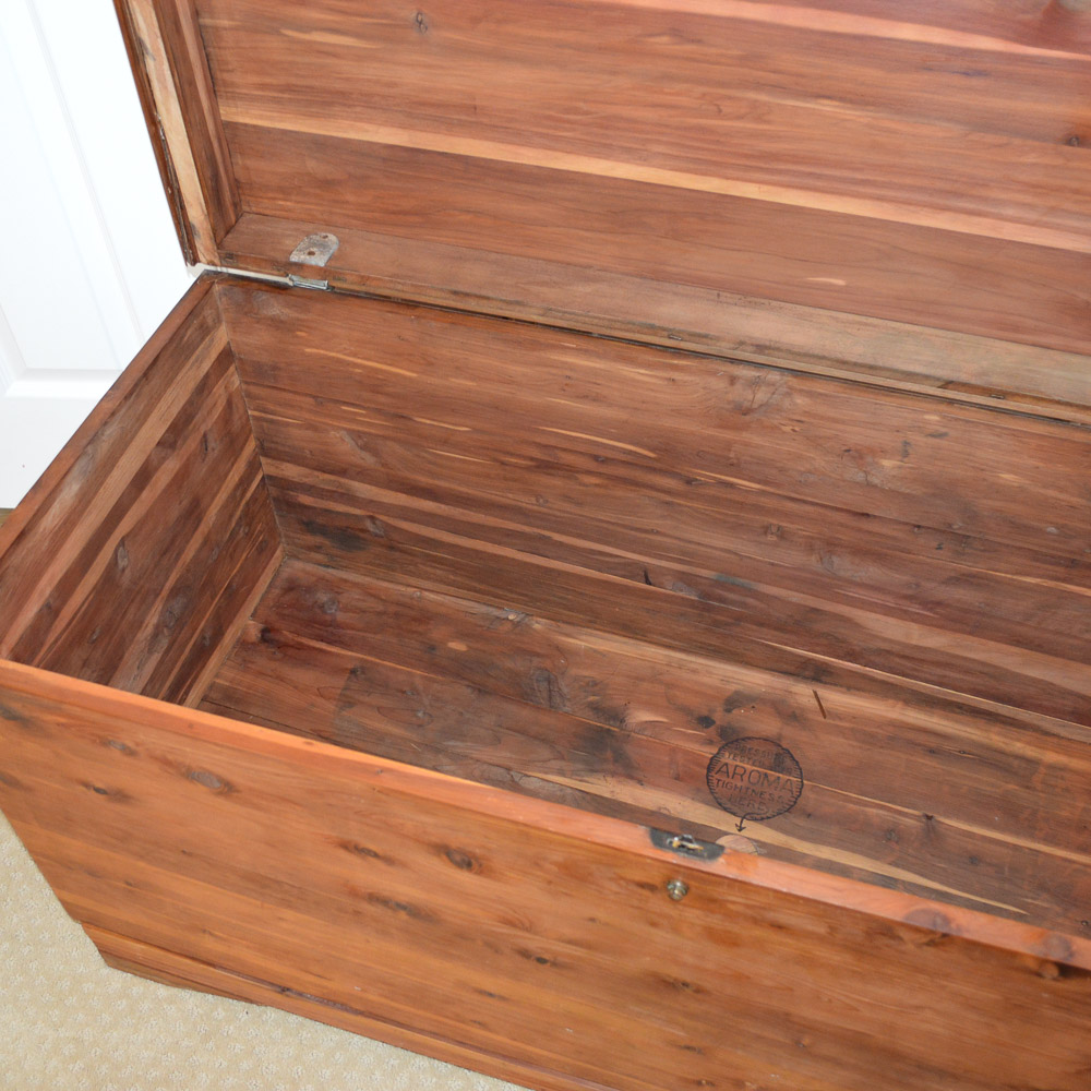 Lane Cedar Chest