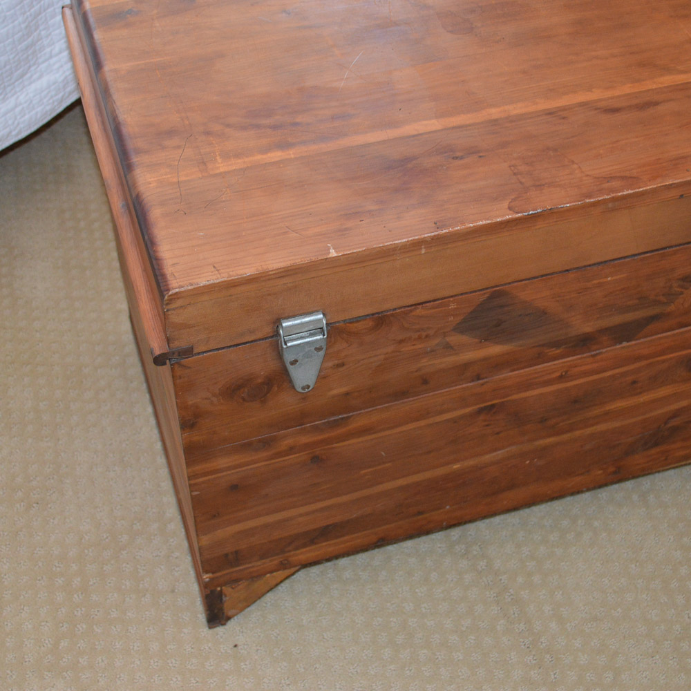 Lane Cedar Chest