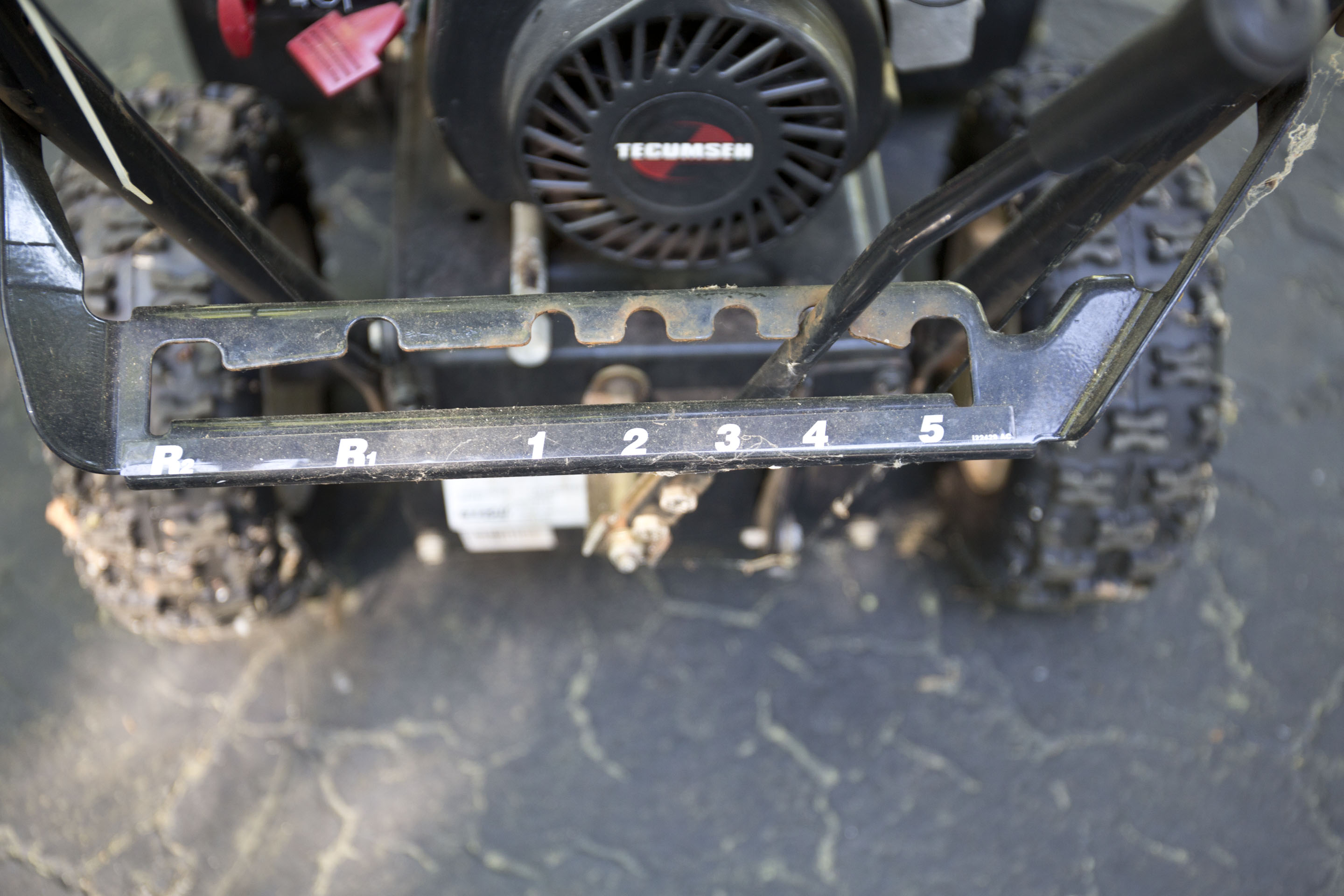 MTD Yard Machines Snow Thrower