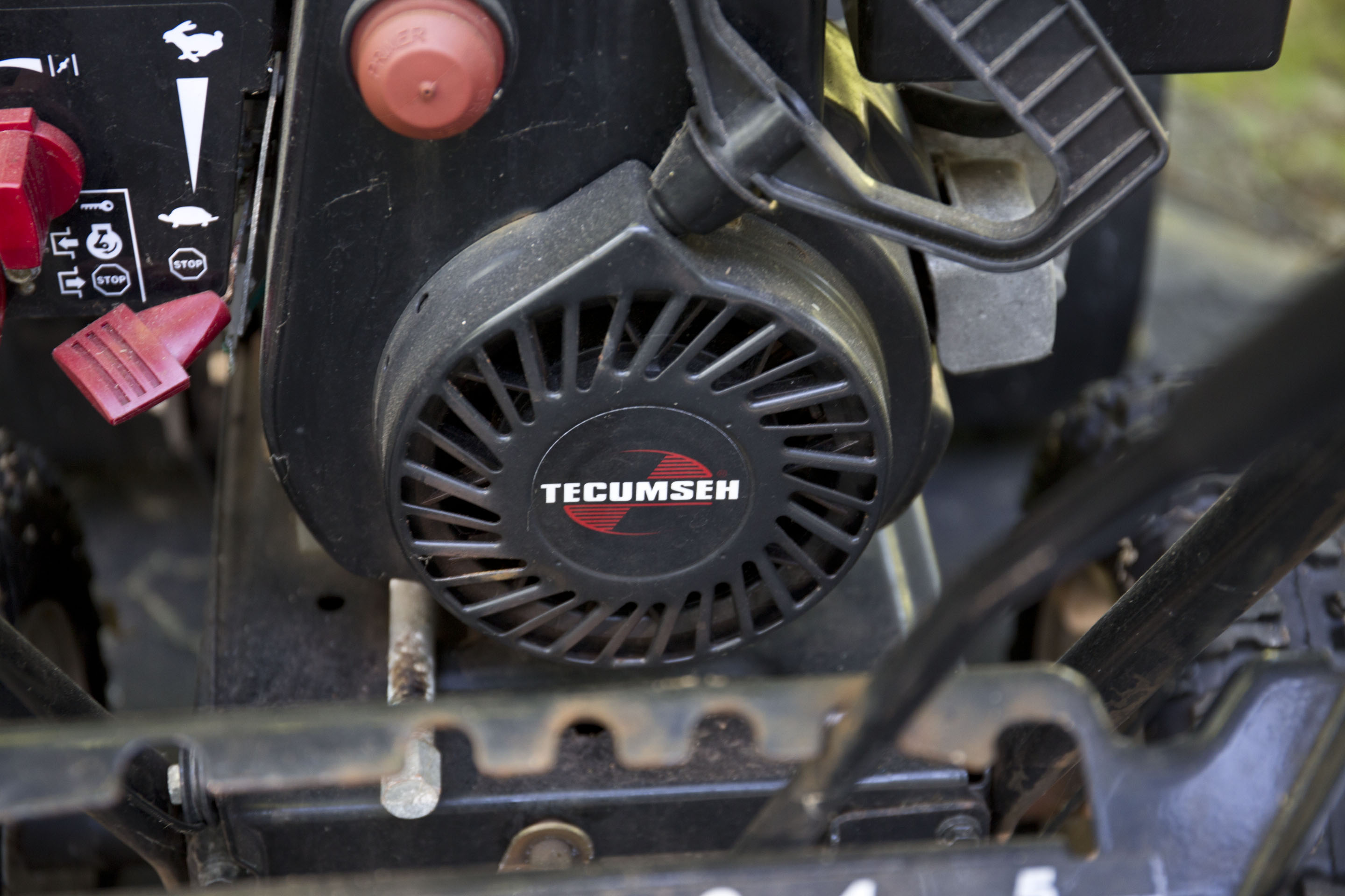 MTD Yard Machines Snow Thrower