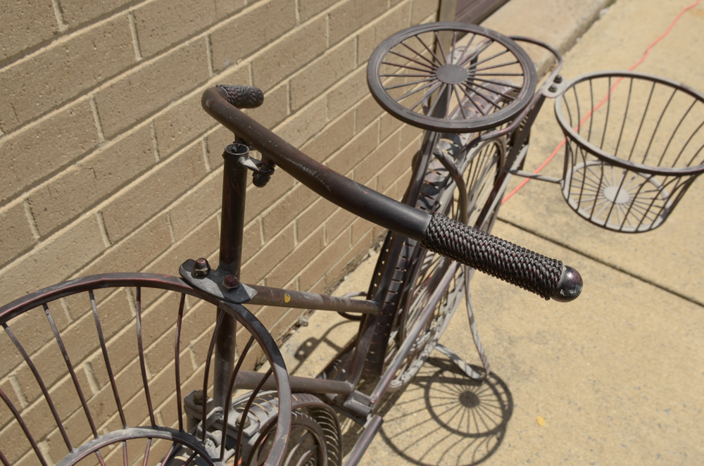 Metal Plant Stand Bike