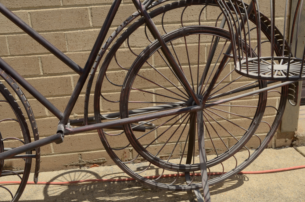 Metal Plant Stand Bike