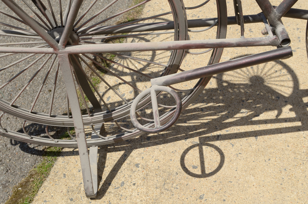Metal Plant Stand Bike