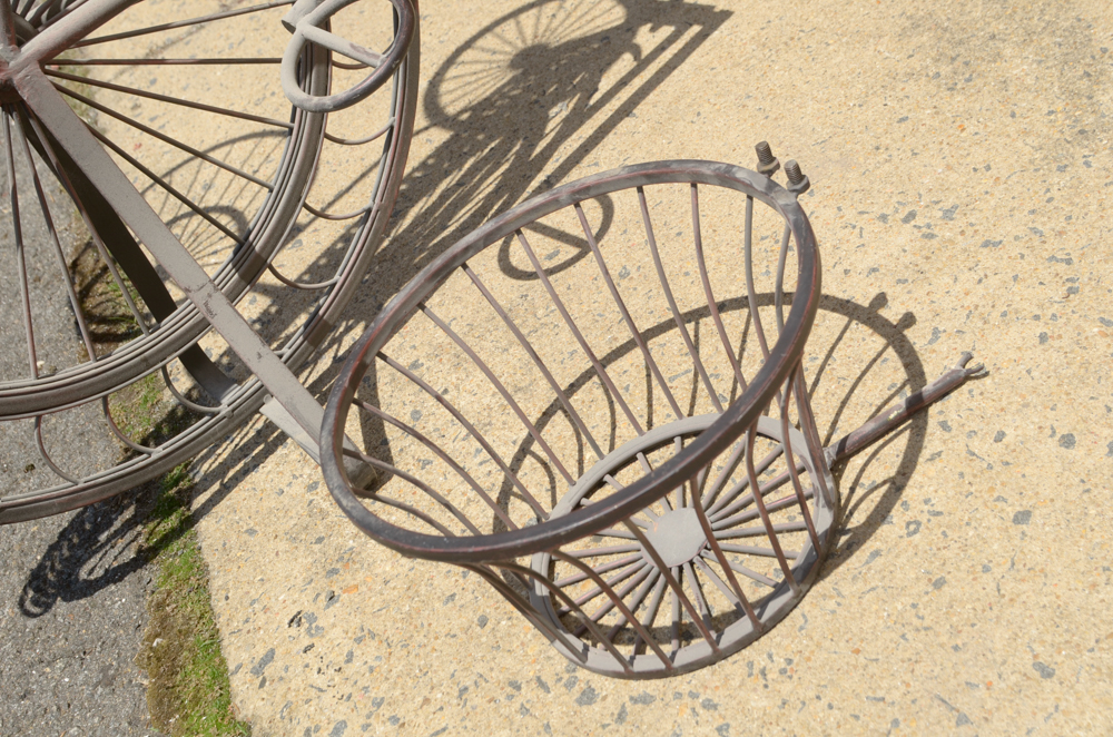 Metal Plant Stand Bike