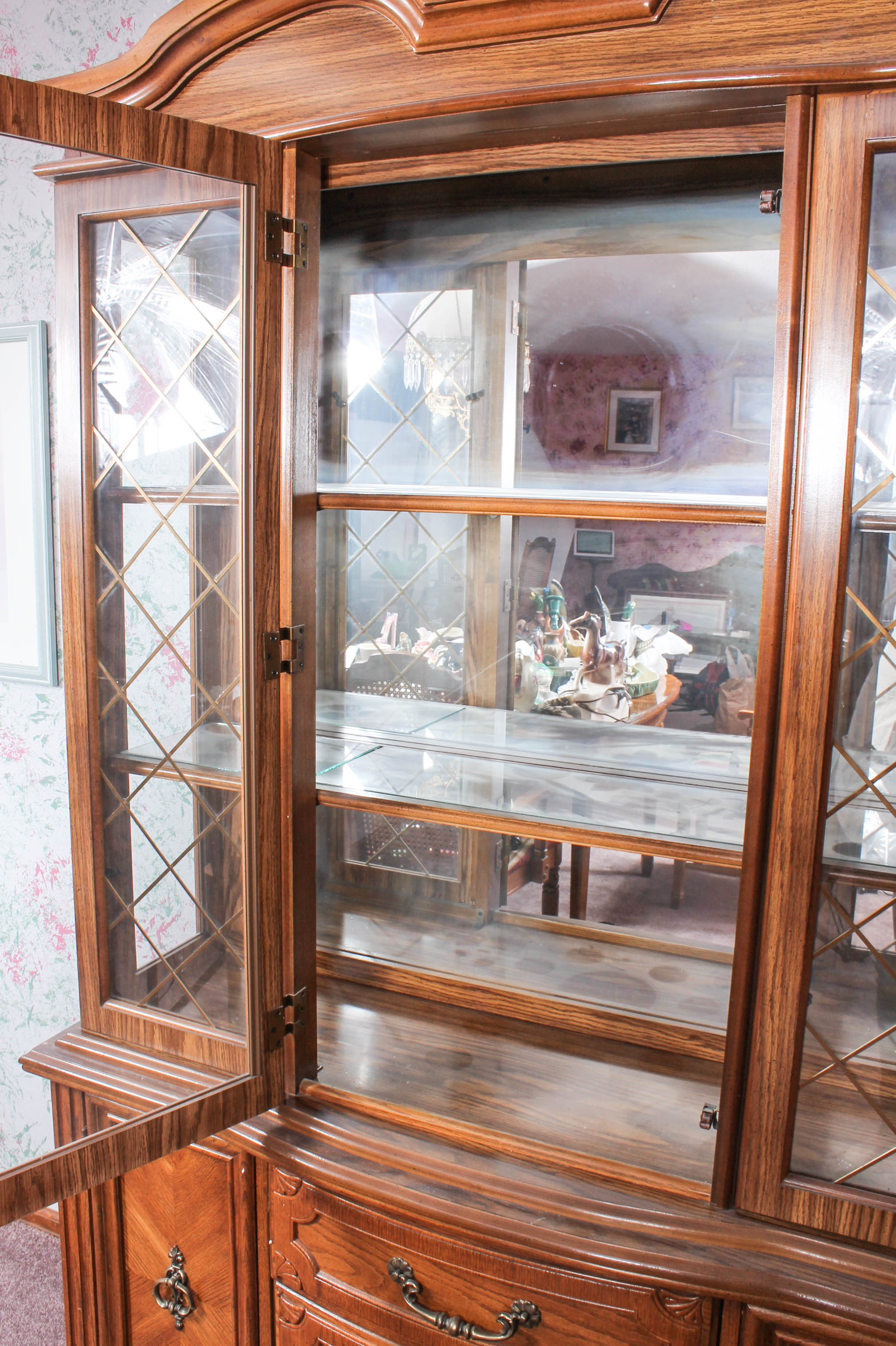 Vintage Bassett Furniture China Cabinet