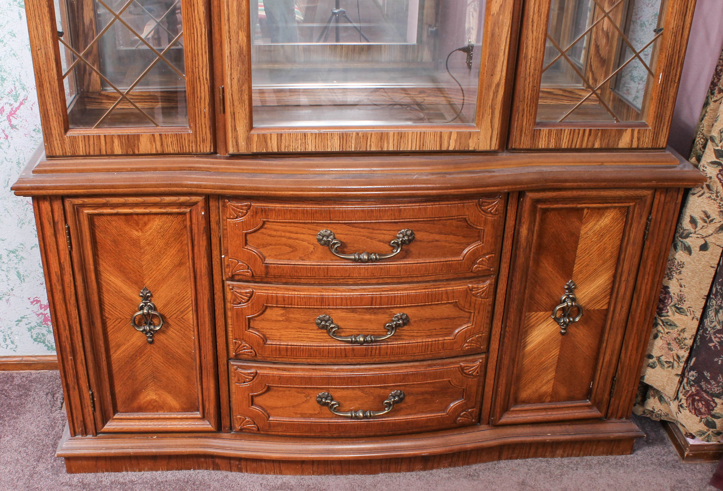 Vintage Bassett Furniture China Cabinet
