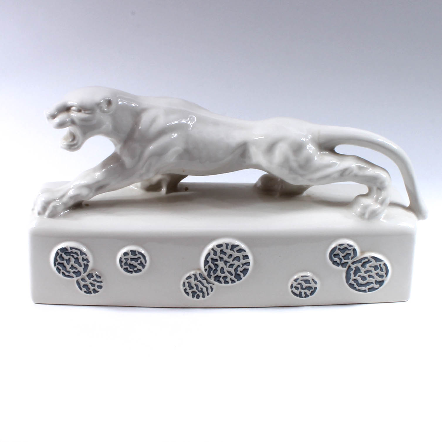 Vintage Kron Stalking White Panther Ceramic TV Lamp