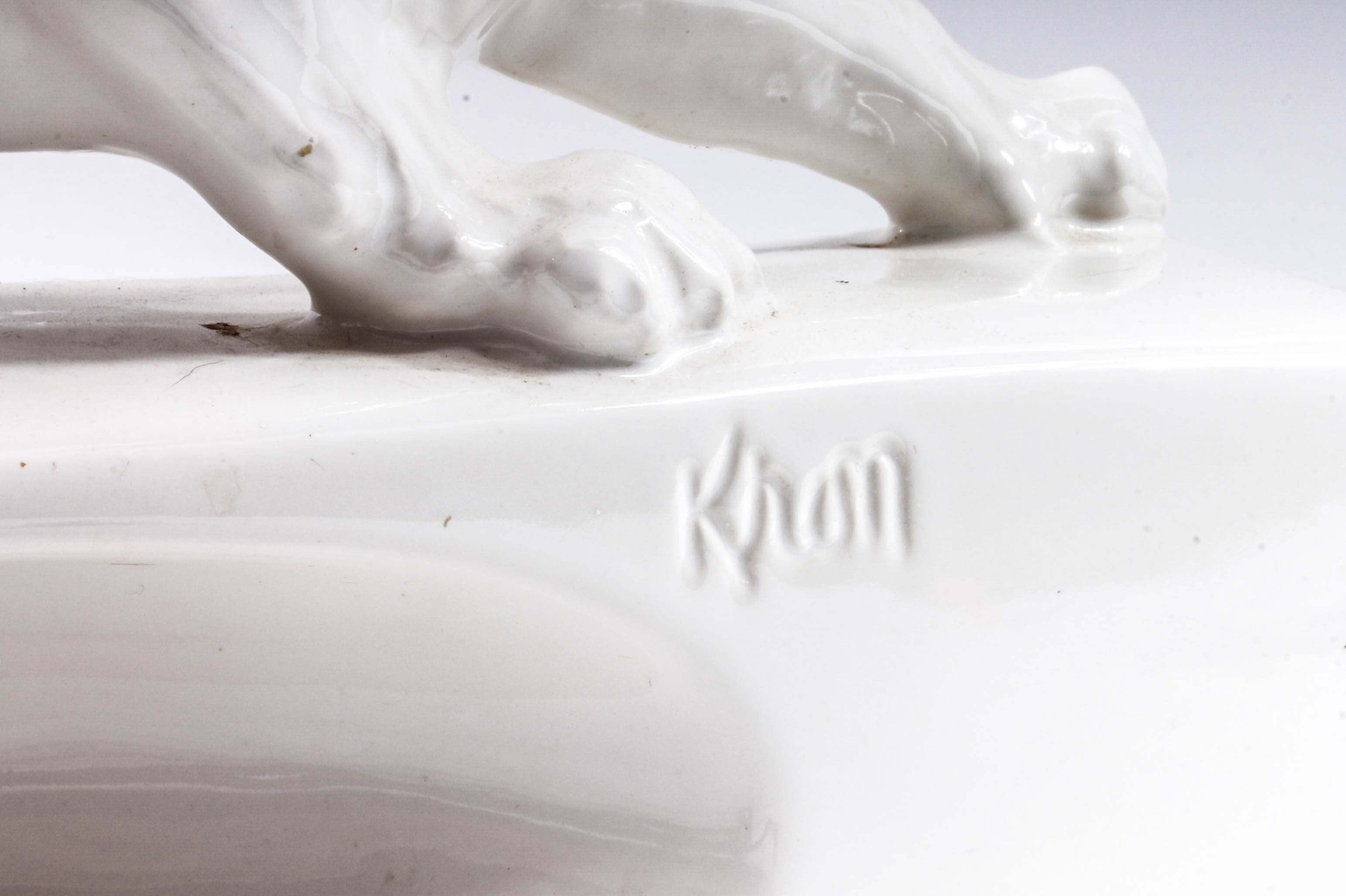 Vintage Kron Stalking White Panther Ceramic TV Lamp