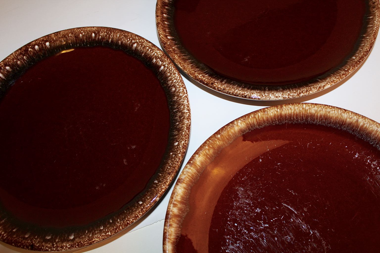 HULL USA Brown Drip Dinnerware