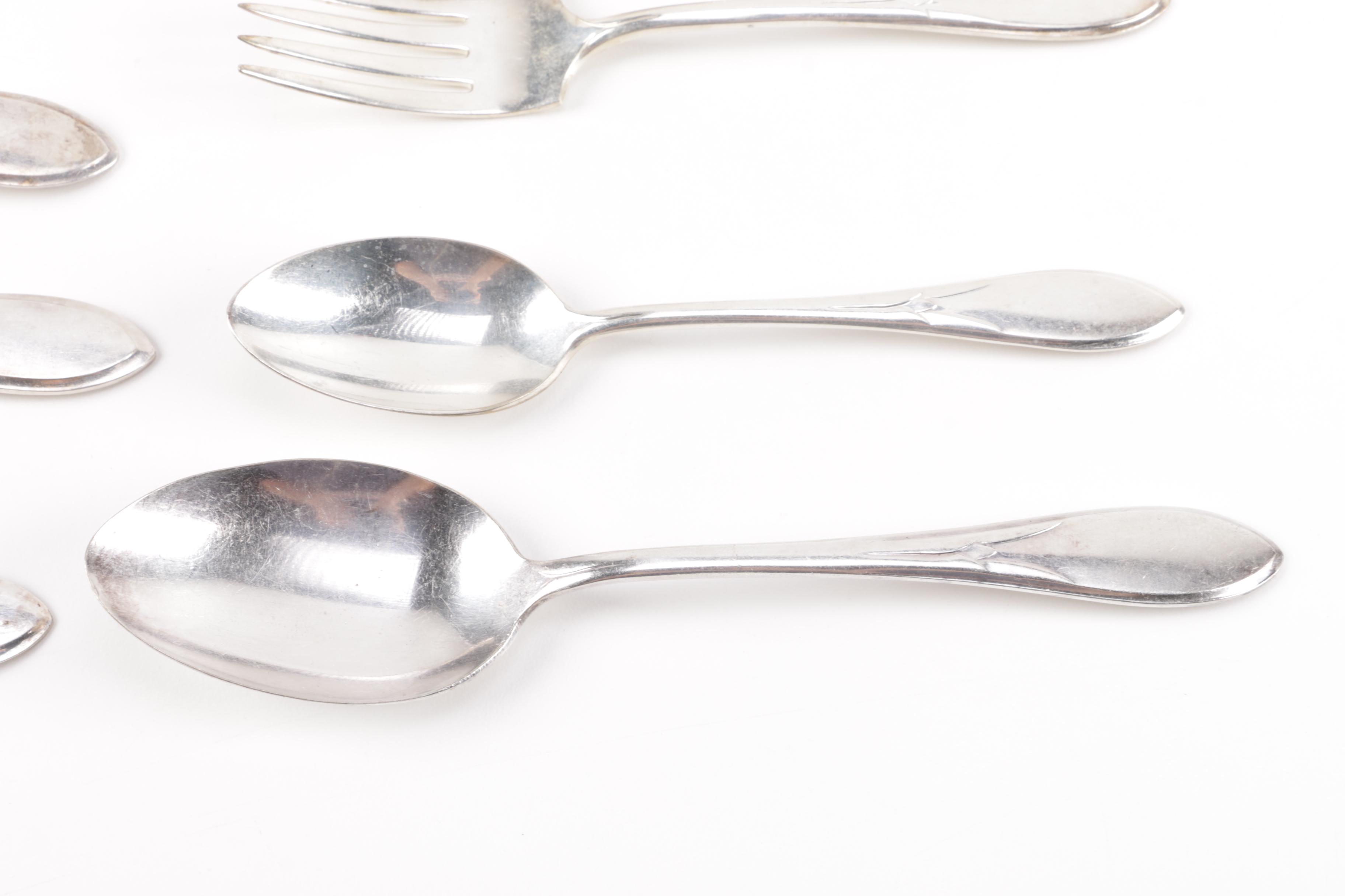 William Rogers Silver Plate Flatware Set