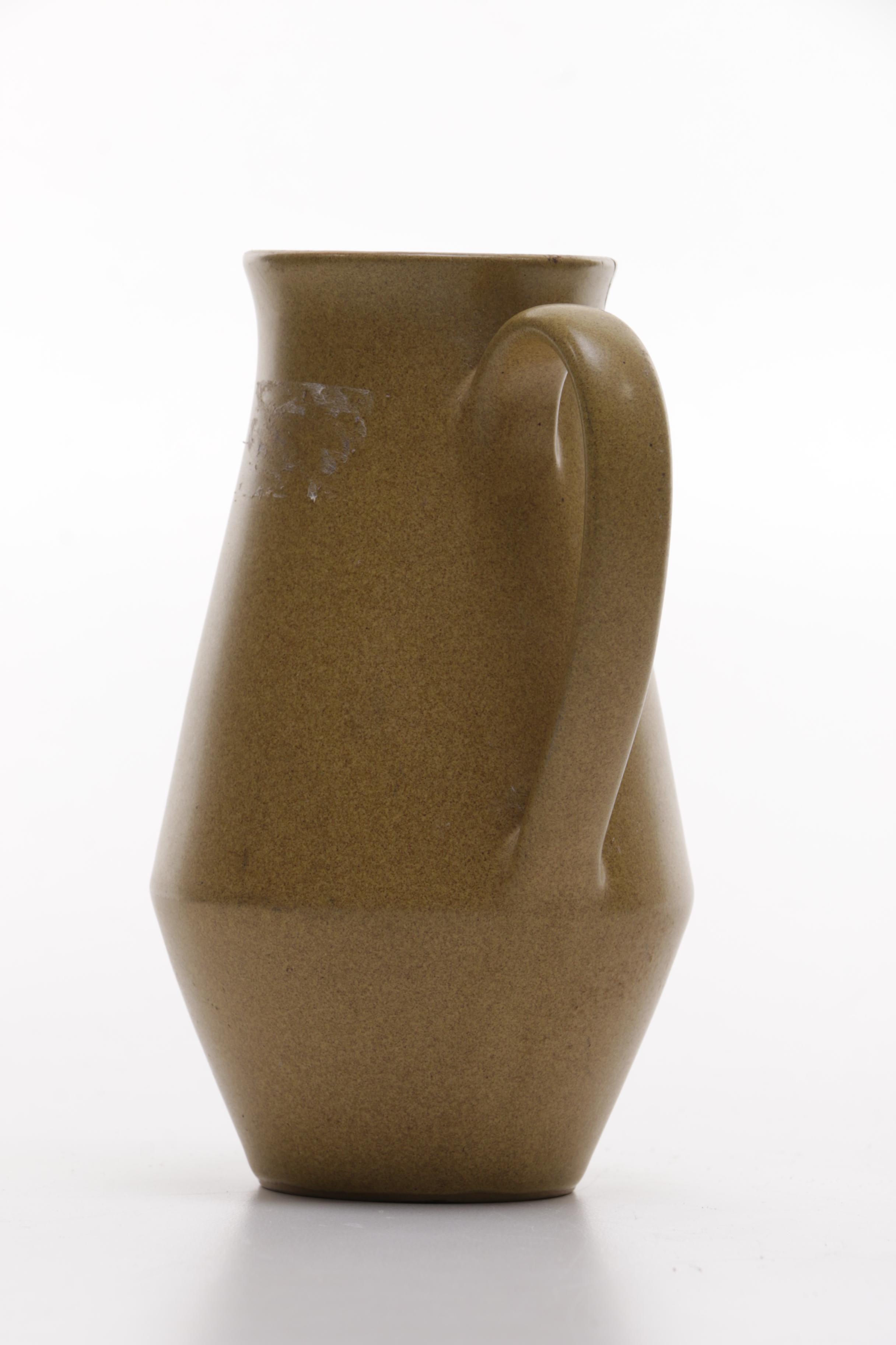 Ceramic Pottery Featuring Robert Brady