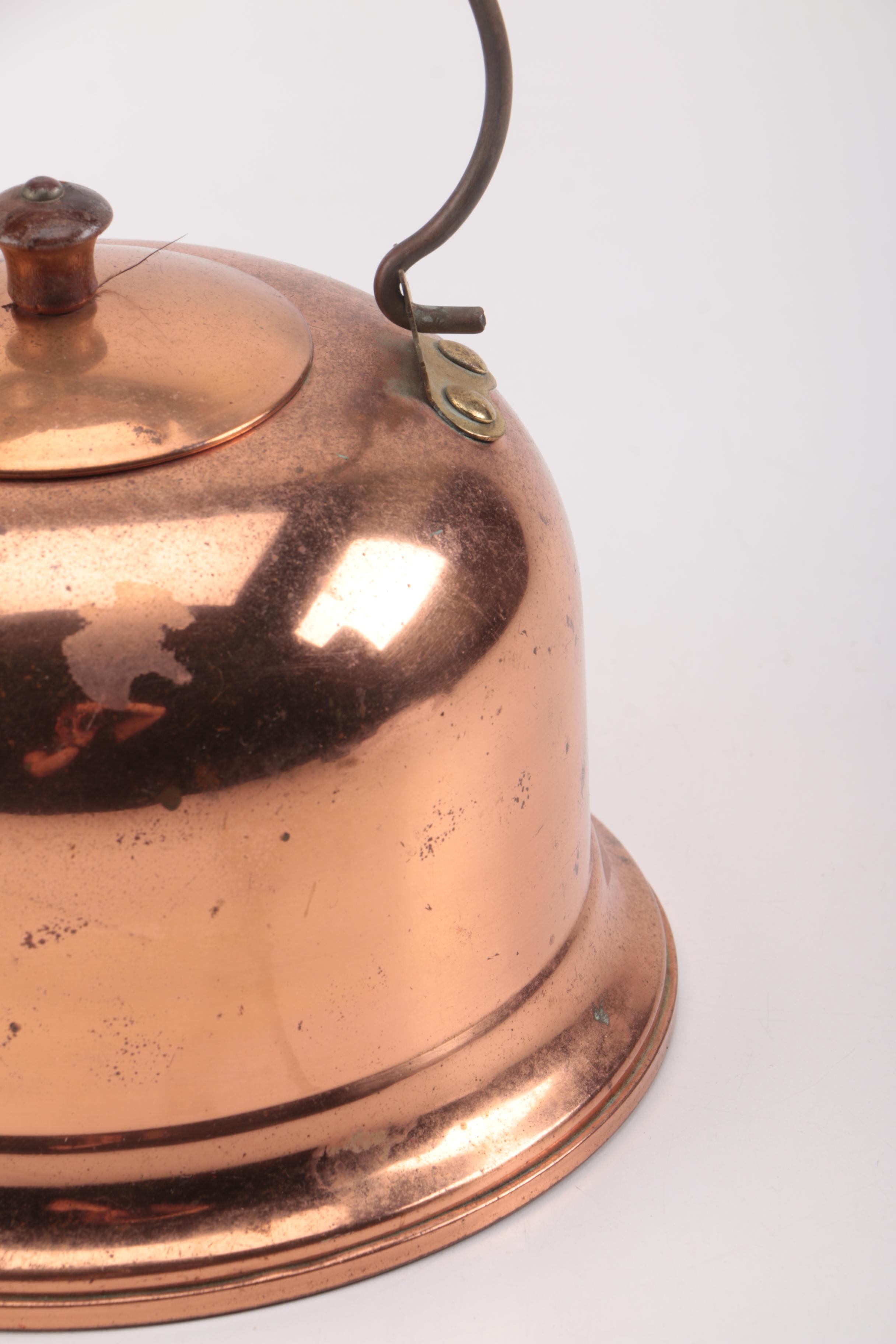 Kitchen and Wall Decor