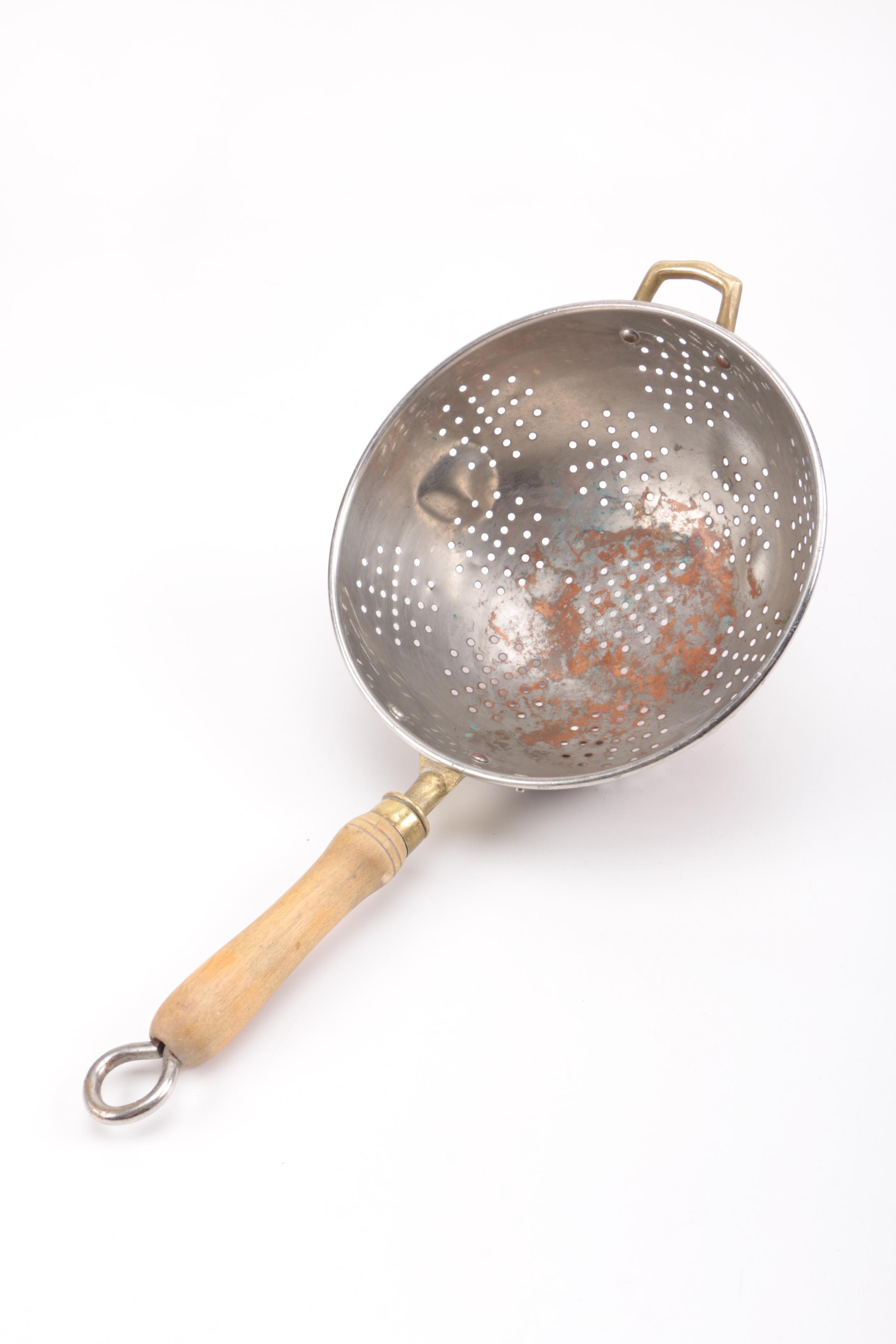 Kitchen and Wall Decor