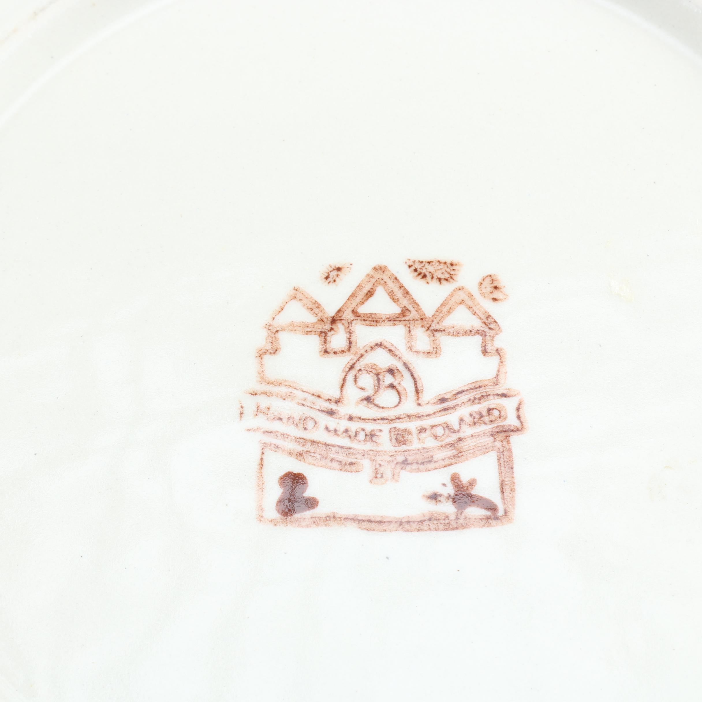 Zaklady Ceramiczne Boleslawiec "Cheese Lady" Covered Dish