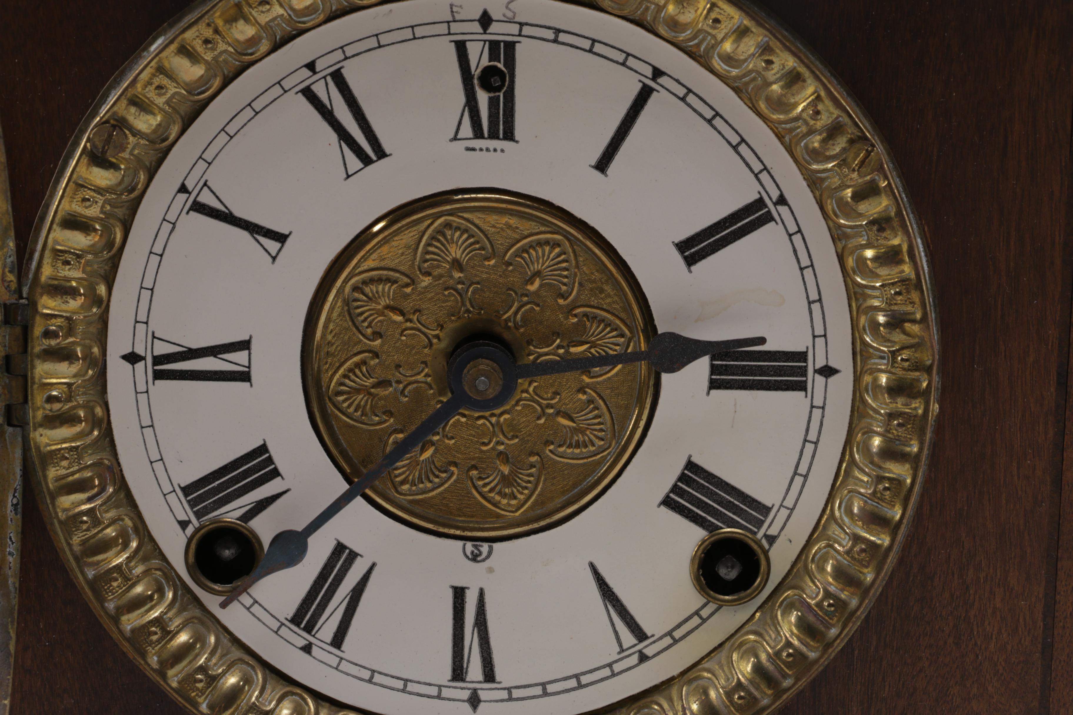Mantel Clock in Wooden Case
