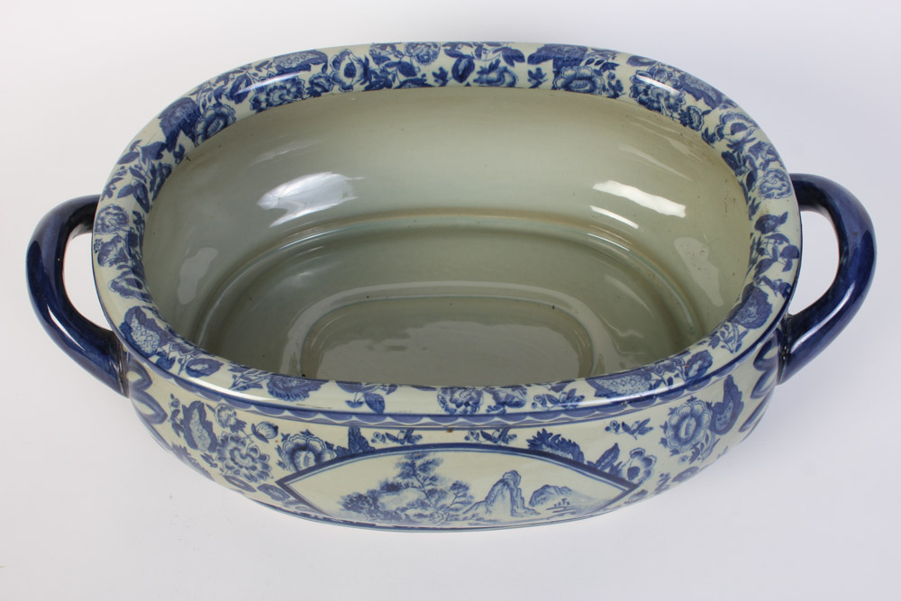 Chinese Blue and White Stoneware Footbath