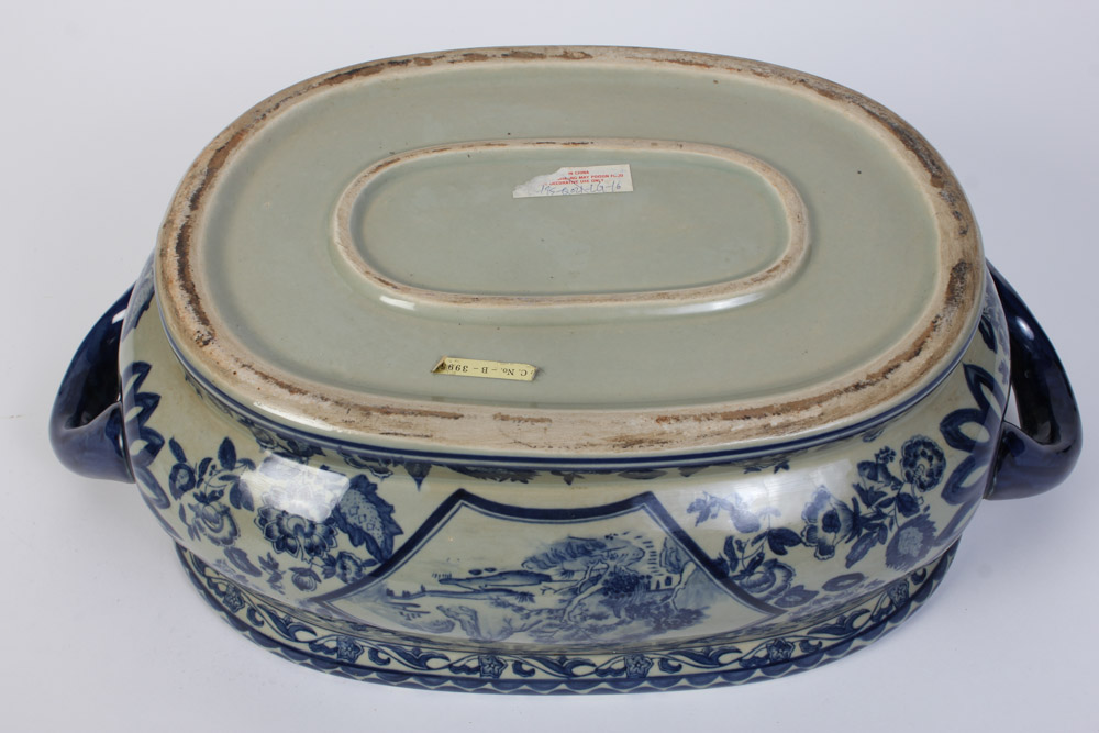 Chinese Blue and White Stoneware Footbath