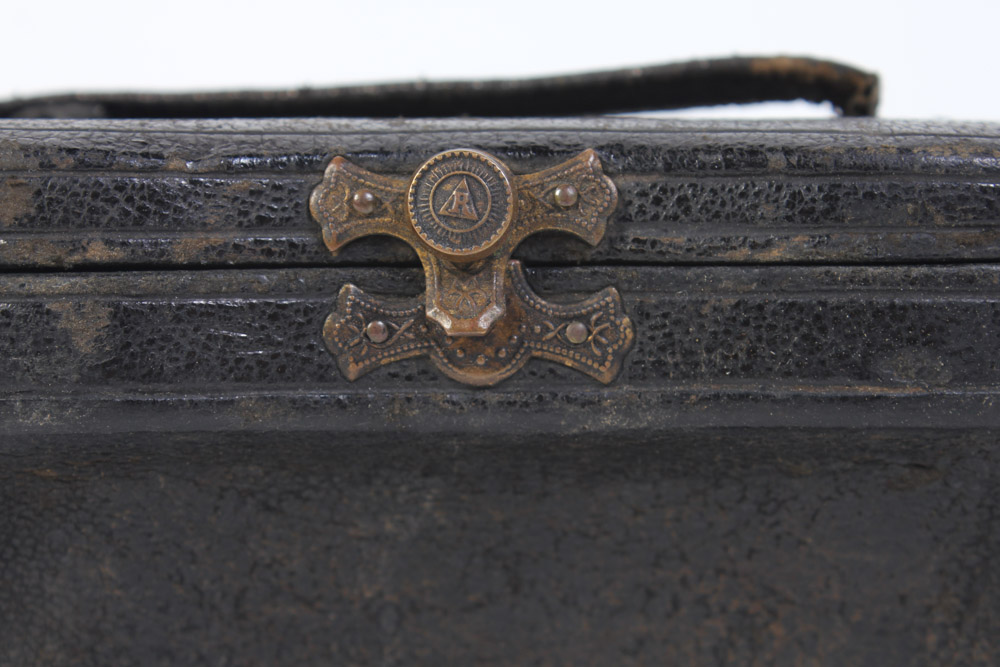 Antique Leather Binoculars Case