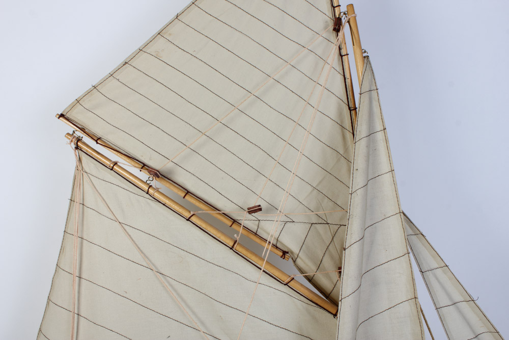 Model Pond Yacht of the 1901 "Columbia"
