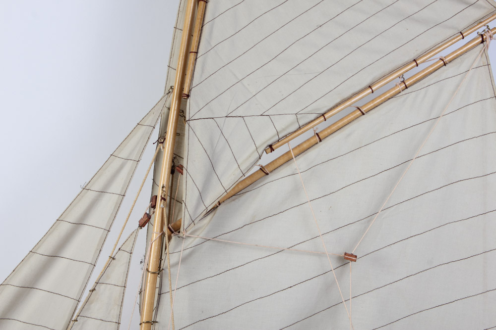 Model Pond Yacht of the 1901 "Columbia"
