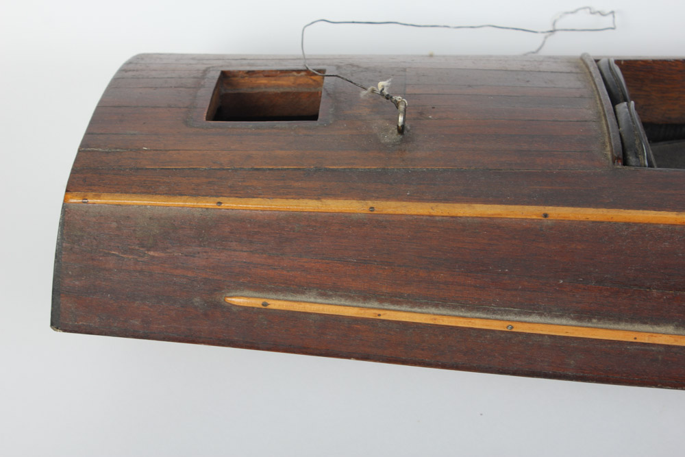 Wooden Model Speed Boat