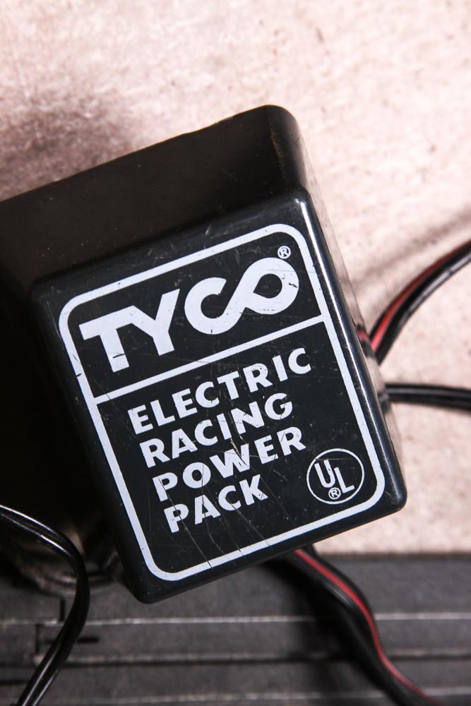 Tyco "U-Turn Chase" Slot Car Racing Set