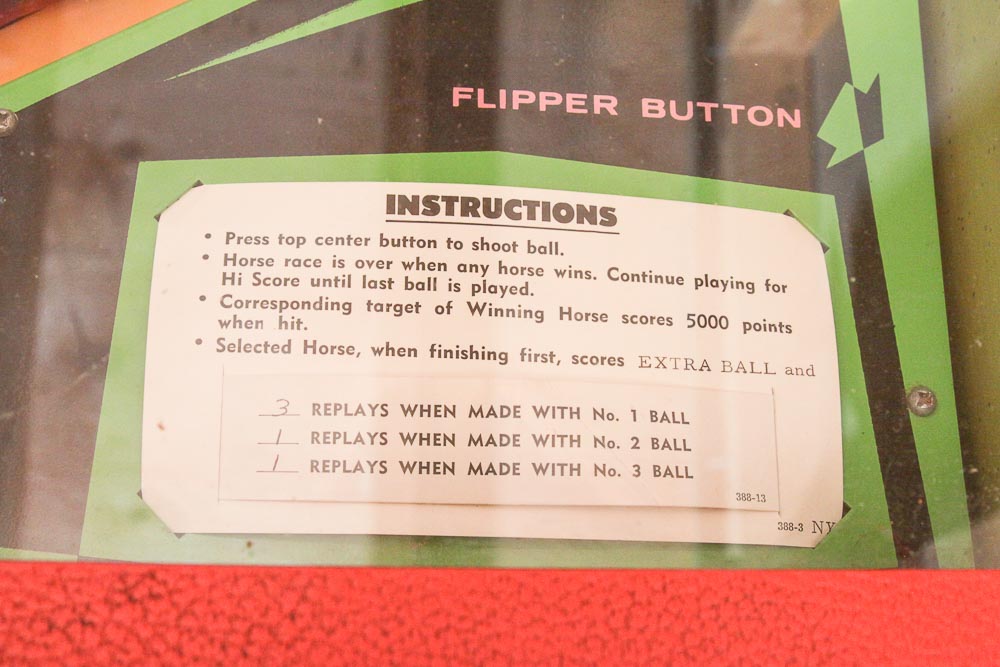 1972 Williams "Winner" Horse Racing Theme Pinball Machine