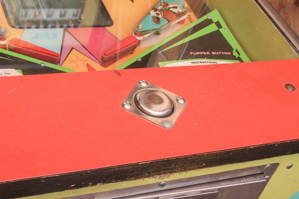 1972 Williams "Winner" Horse Racing Theme Pinball Machine