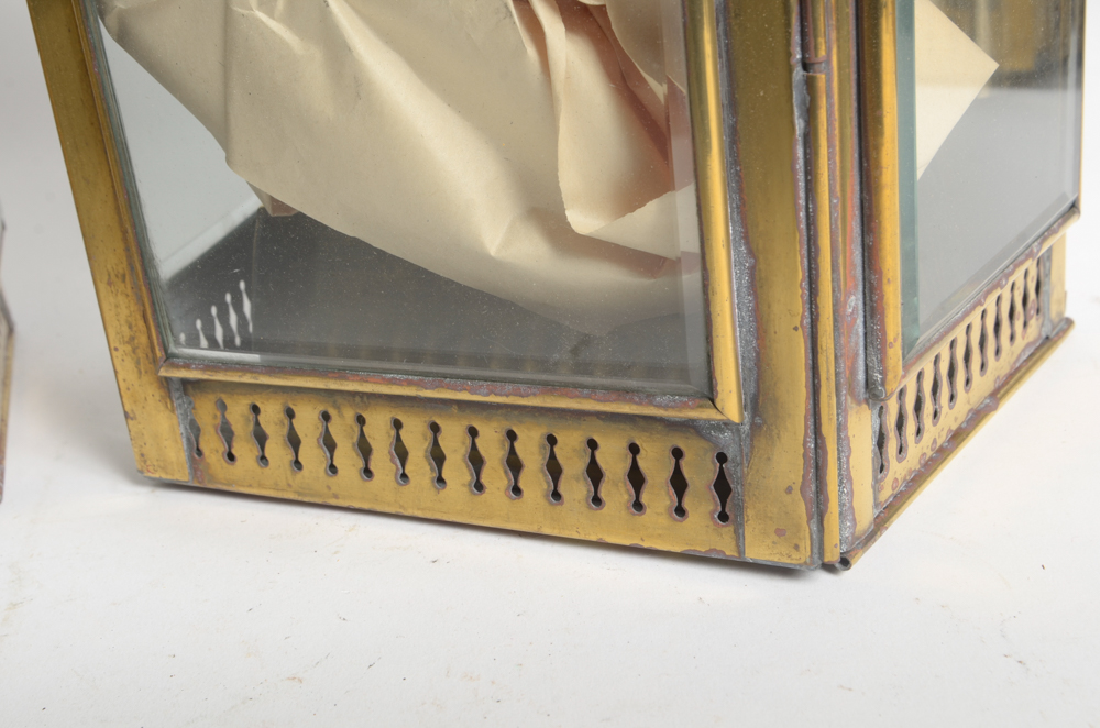 Set of Two Davey & Co. Kerosene Lanterns