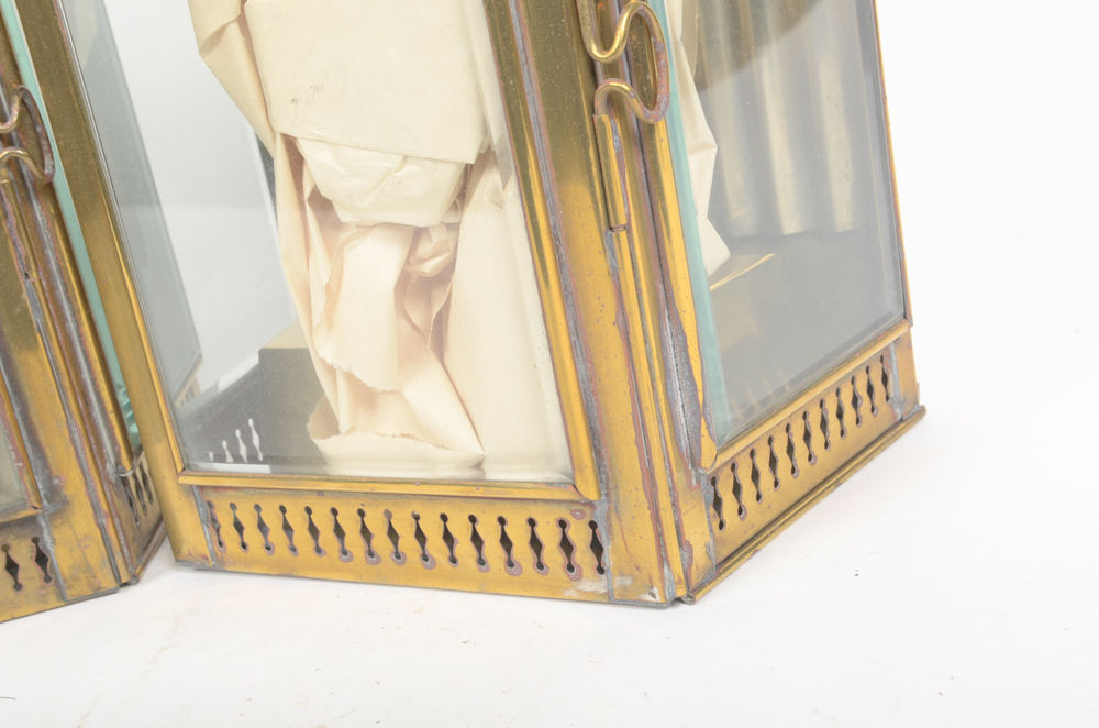 Set of Two Davey & Co. Kerosene Lanterns