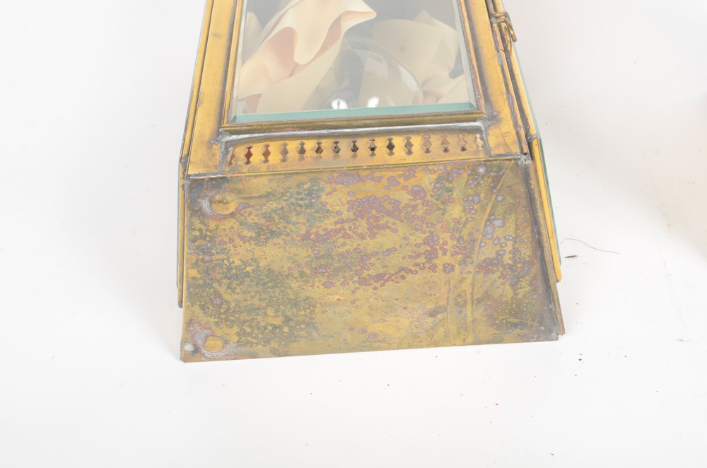 Set of Two Davey & Co. Kerosene Lanterns