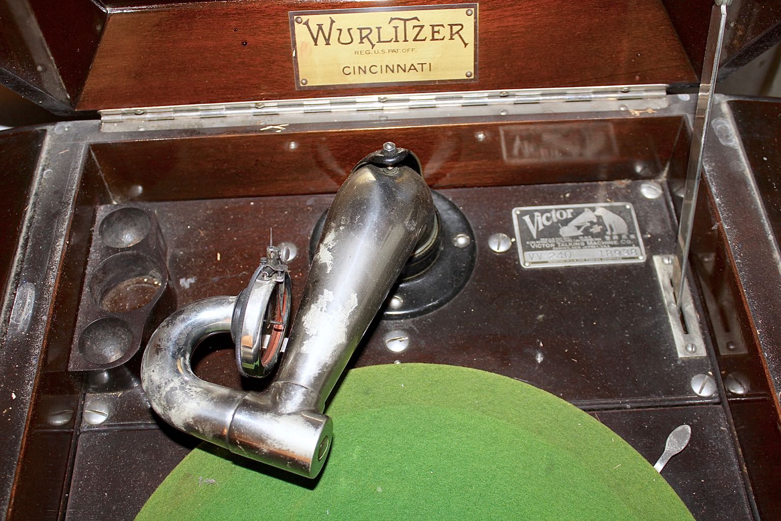1922 Victor Victrola Wurlitzer Phonograph
