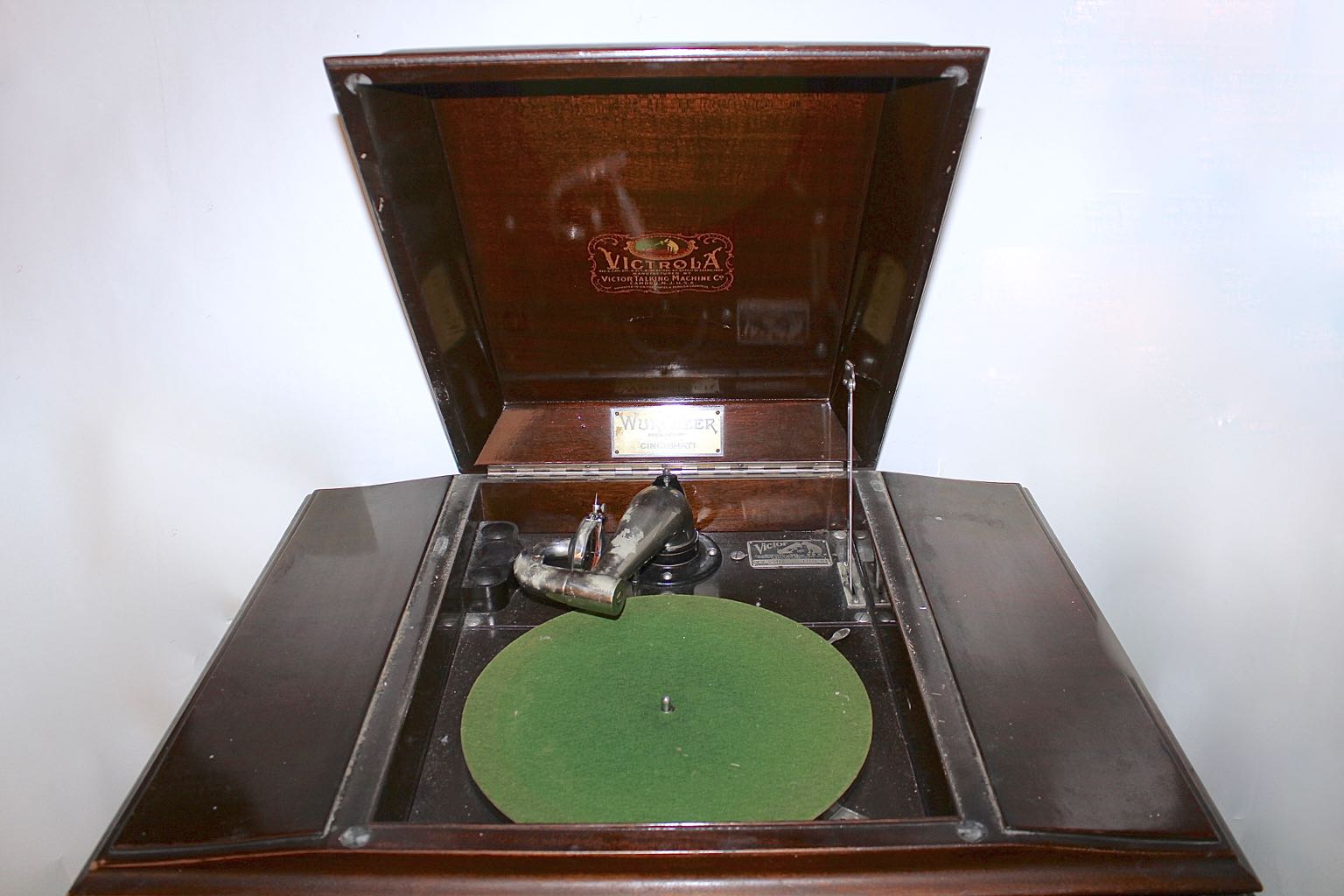 1922 Victor Victrola Wurlitzer Phonograph