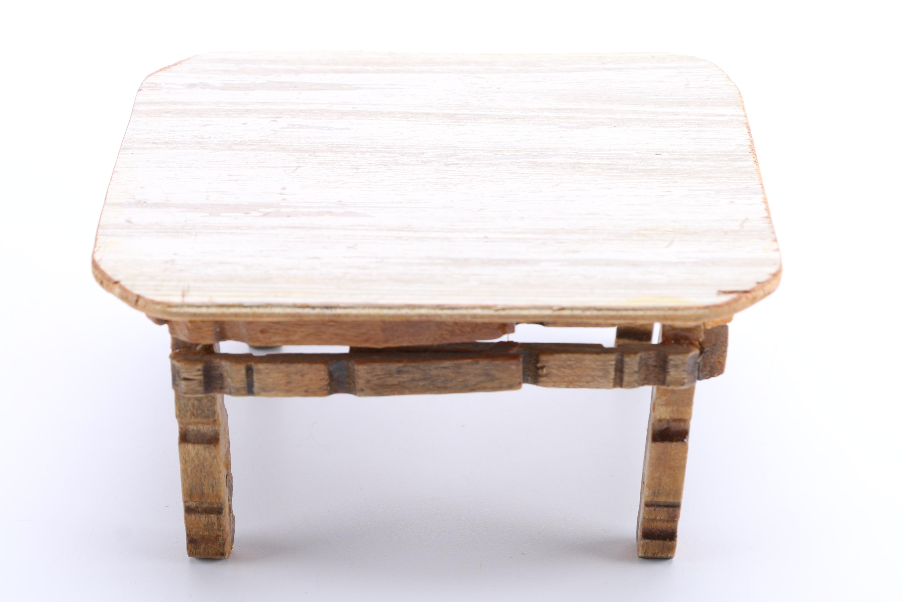 Dollhouse Furniture Chairs and Tables