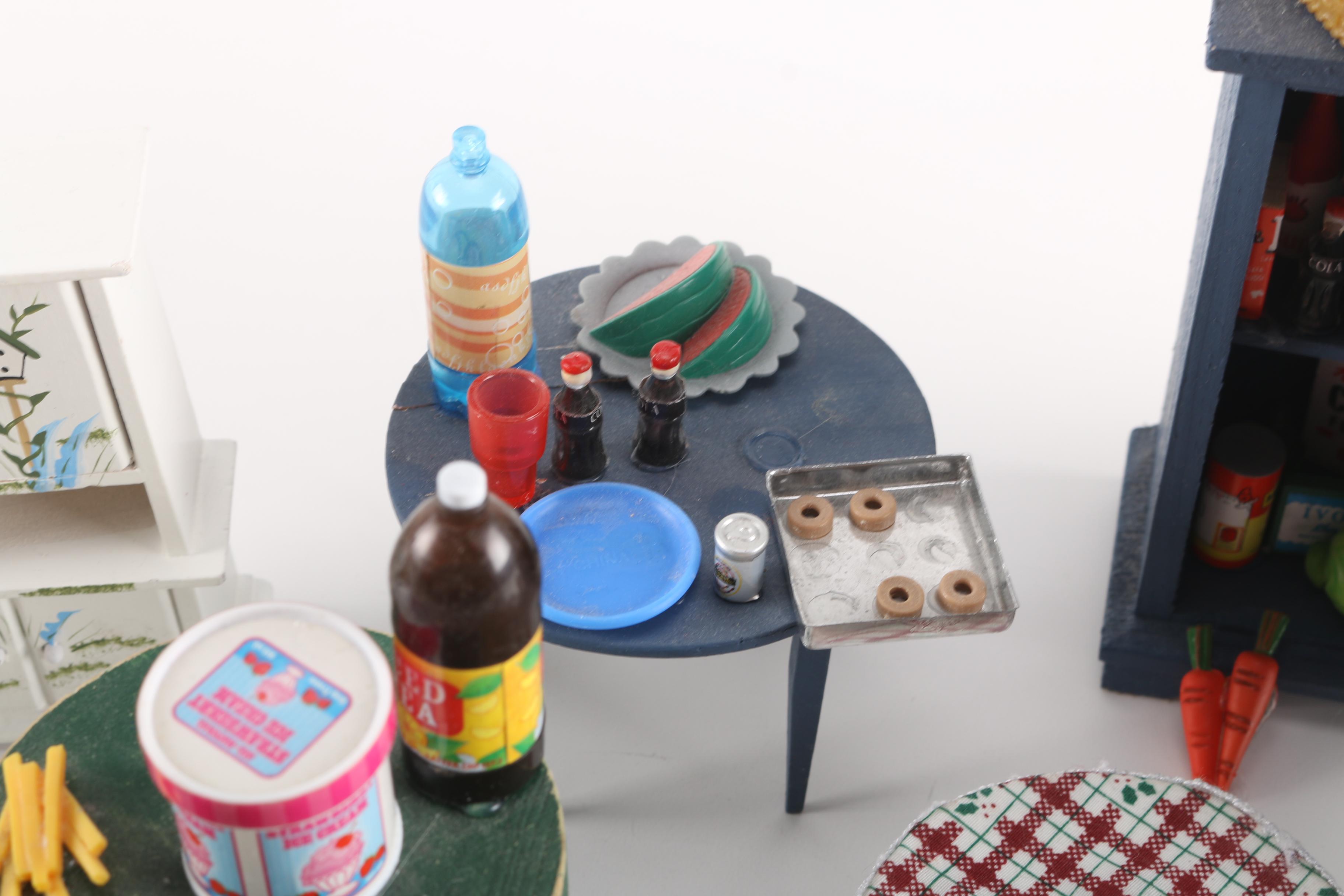 Dollhouse Furniture, Miniatures, and Accessories