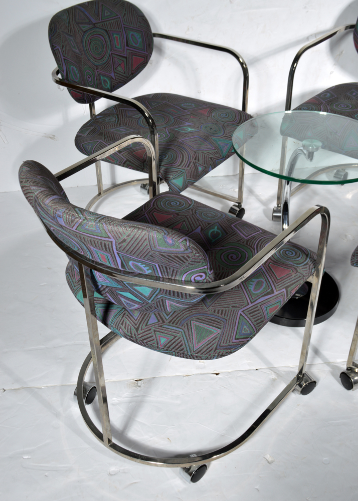 1980s Modern Set of Chairs and Side Table