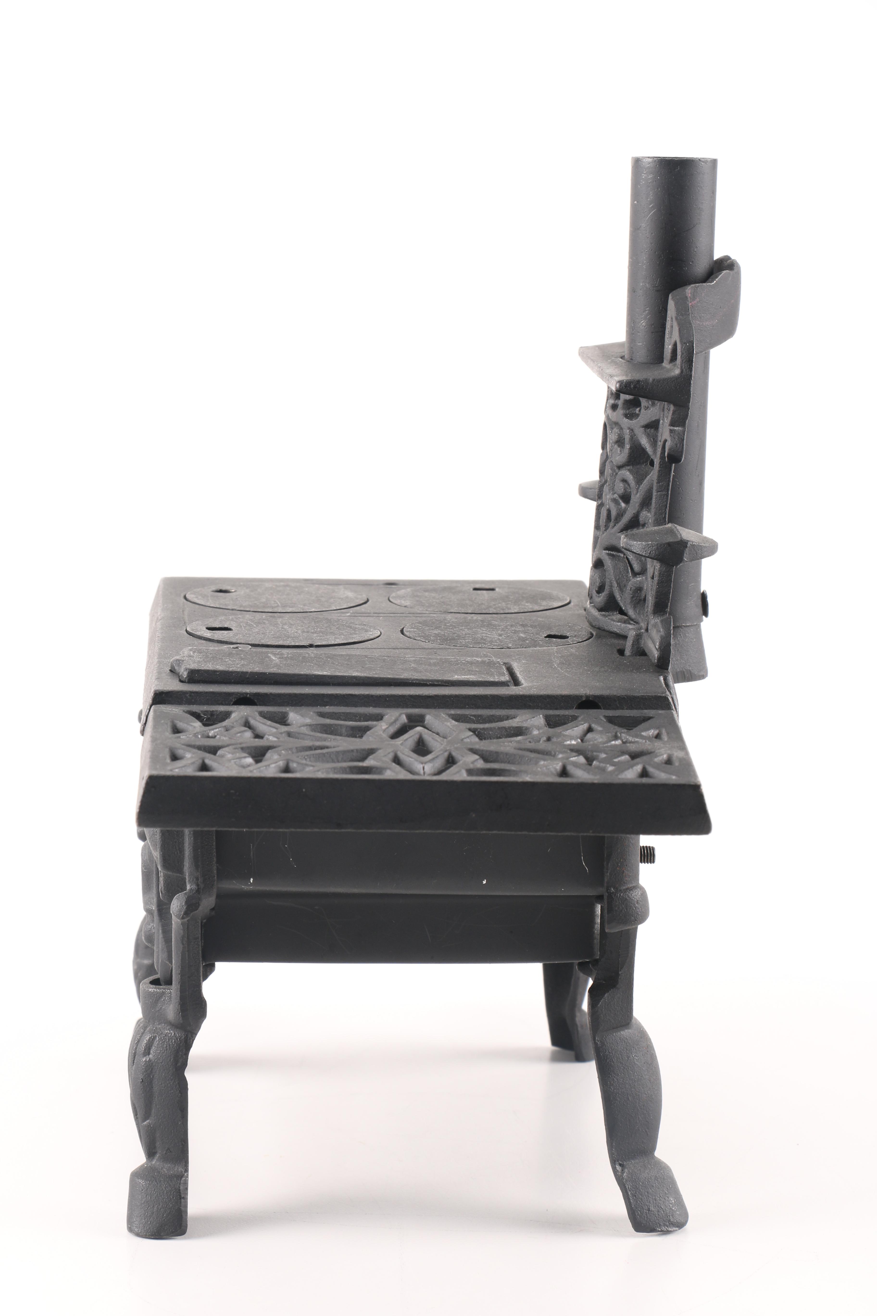 Miniature "Old Mountain" Cast Iron Stove and Accessories