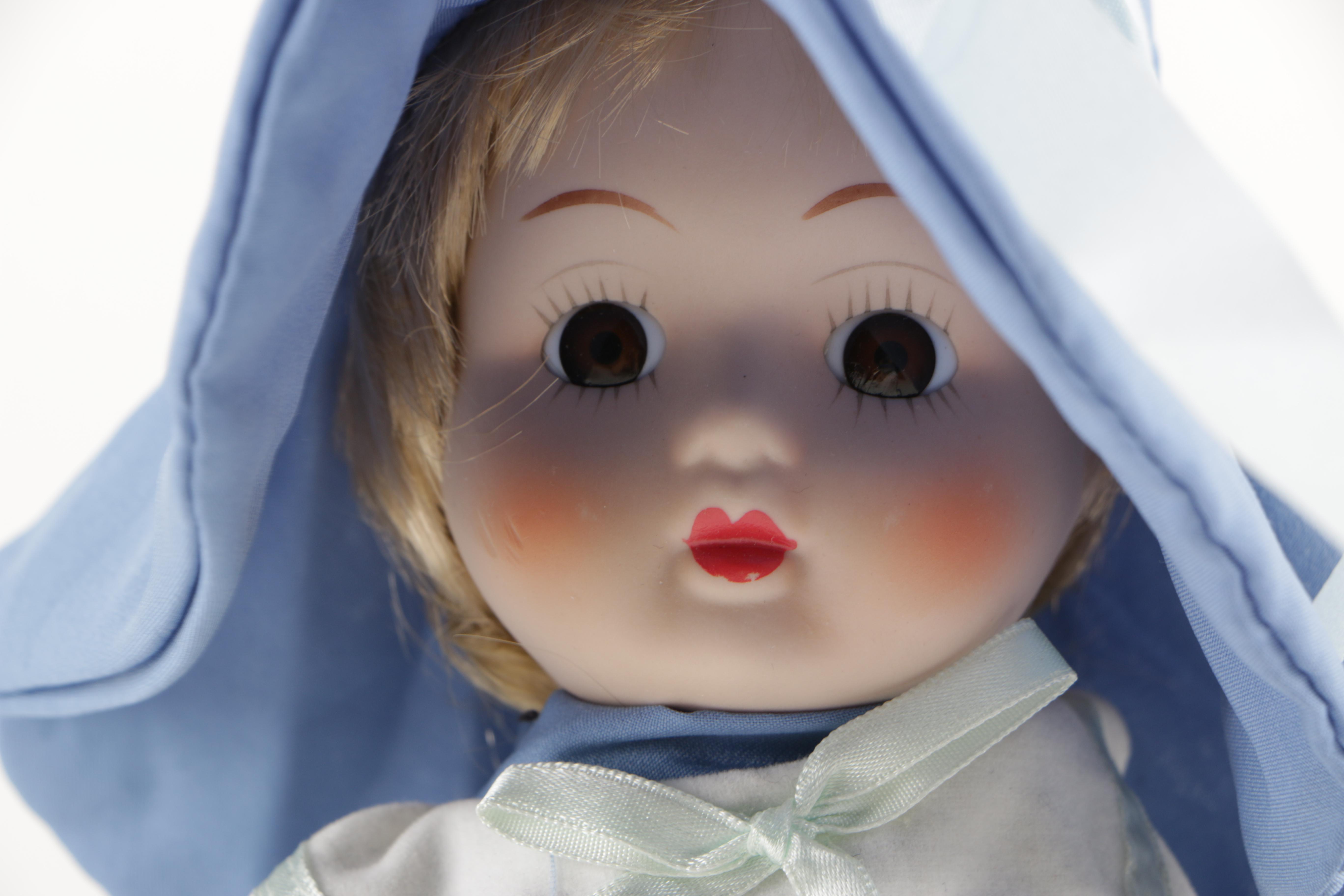 Porcelain Dolls Featuring Collector's Choice