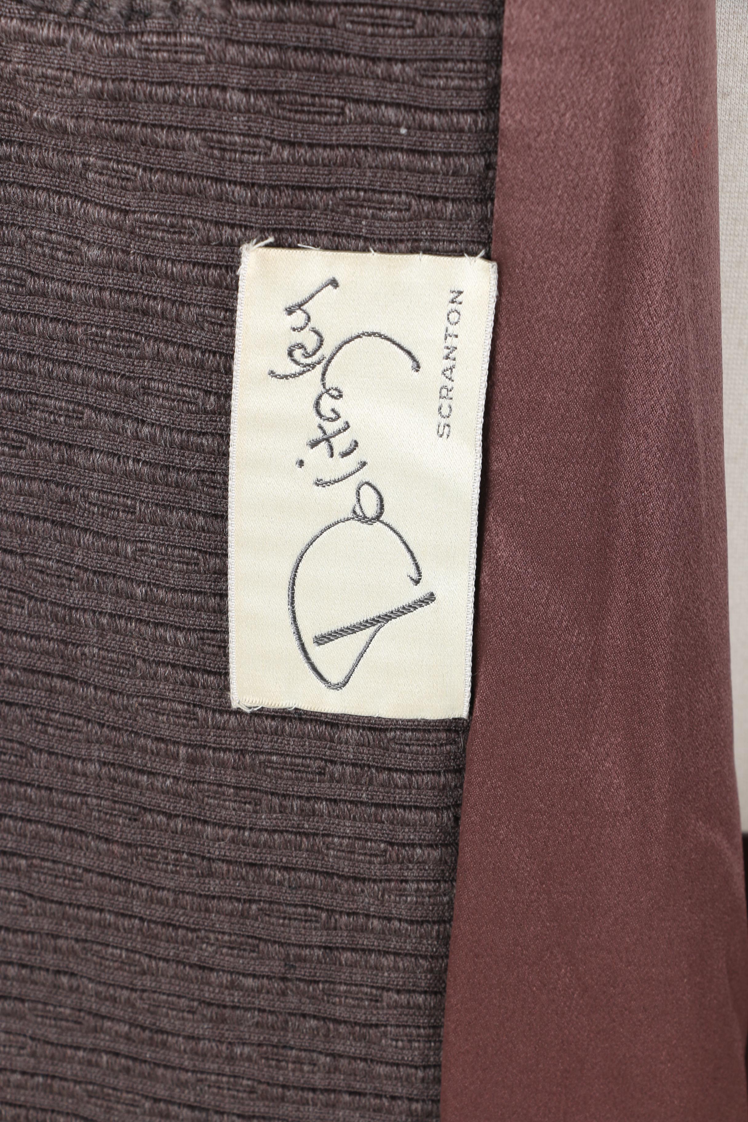 Women's Vintage Coat with Mink Collar