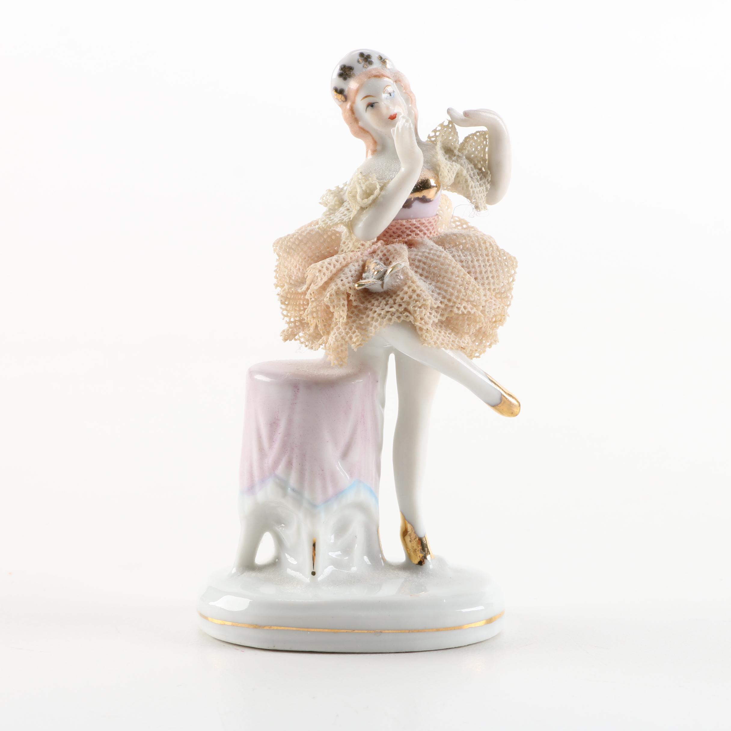 Figurine and Underwriters Laboratories Lamp