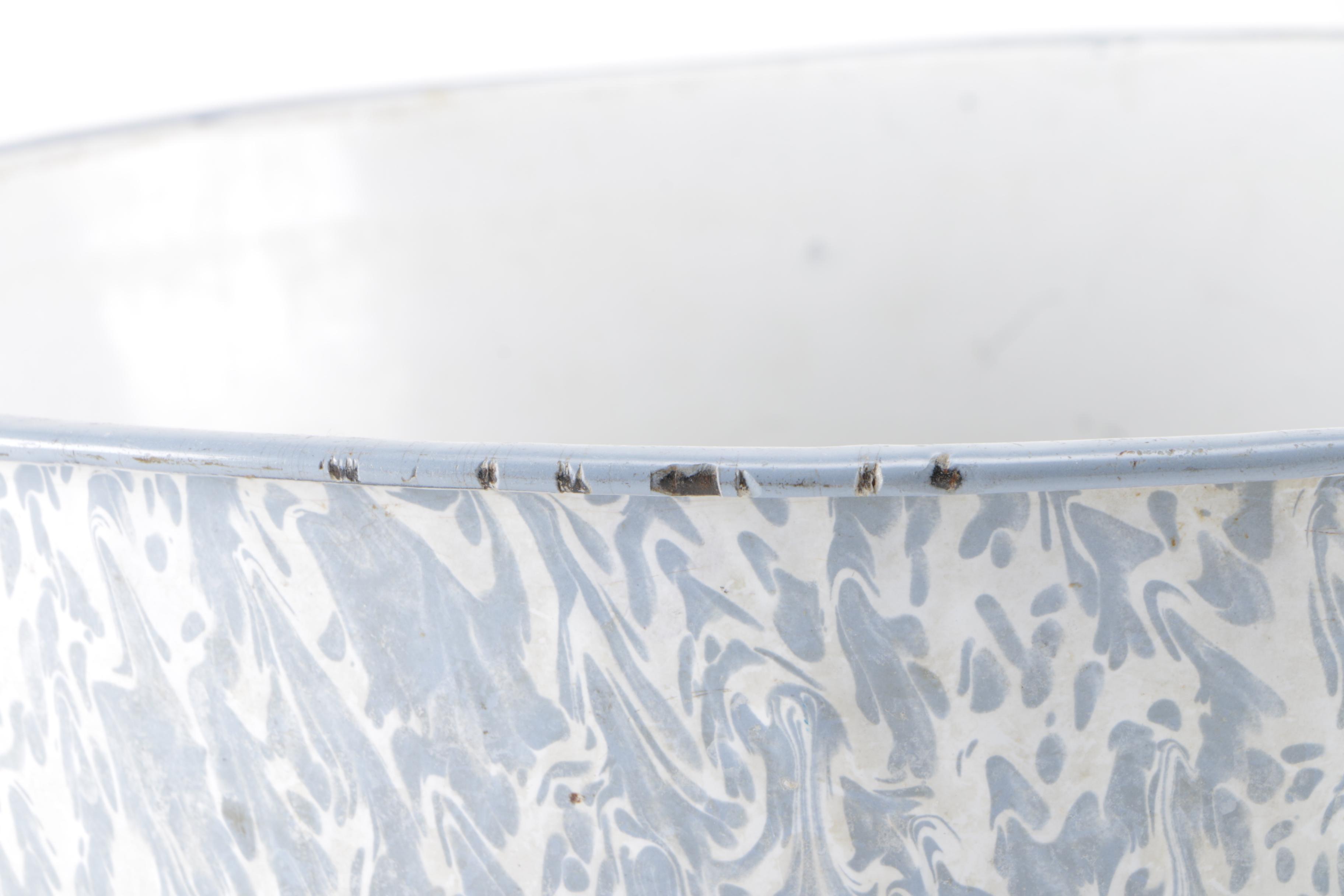 Marbled Enamel Basin